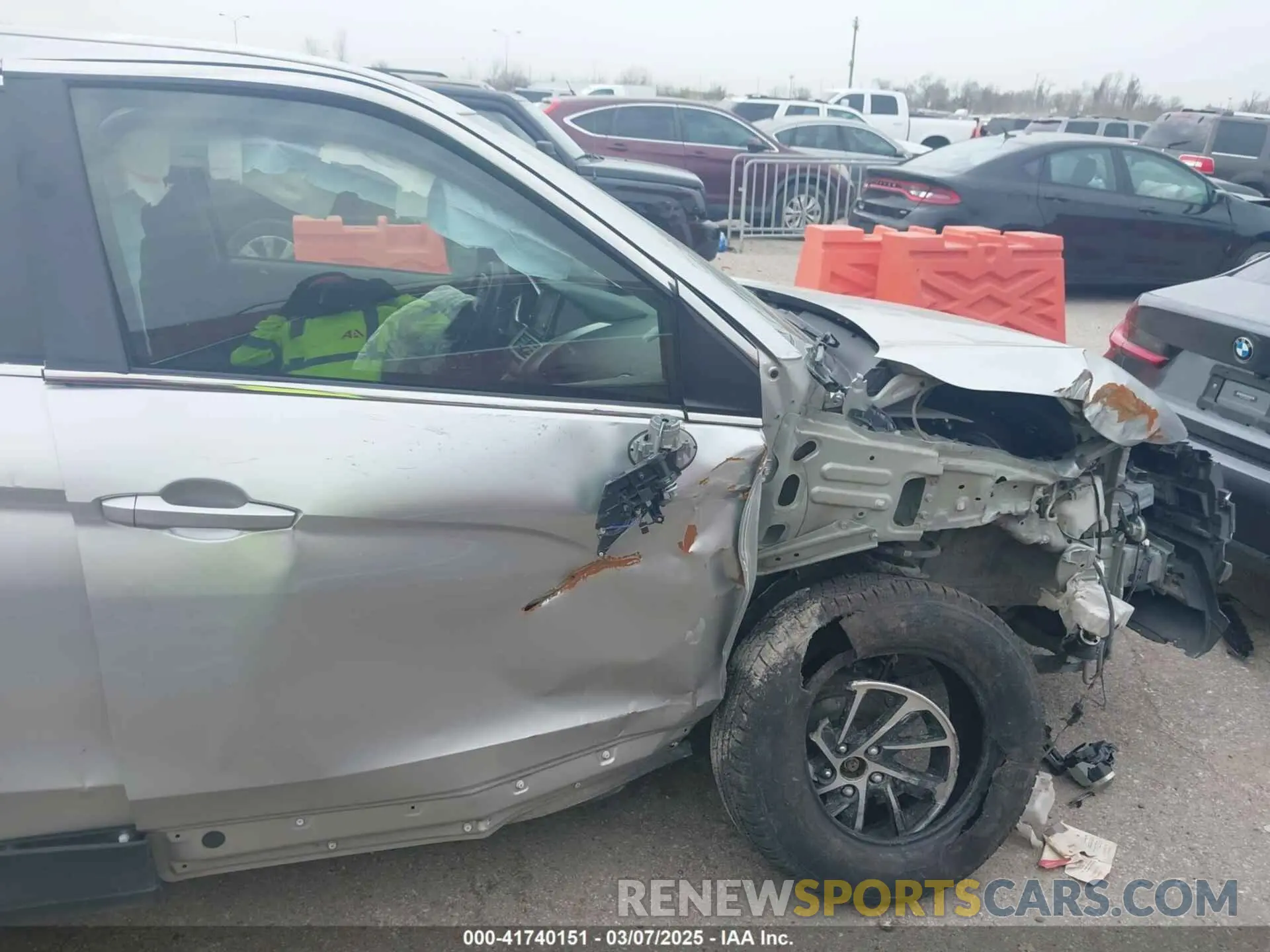 19 fotografías del automóvil dañado JA4AS3AA4LZ009432 MITSUBISHI ECLIPSE CROSS 2020