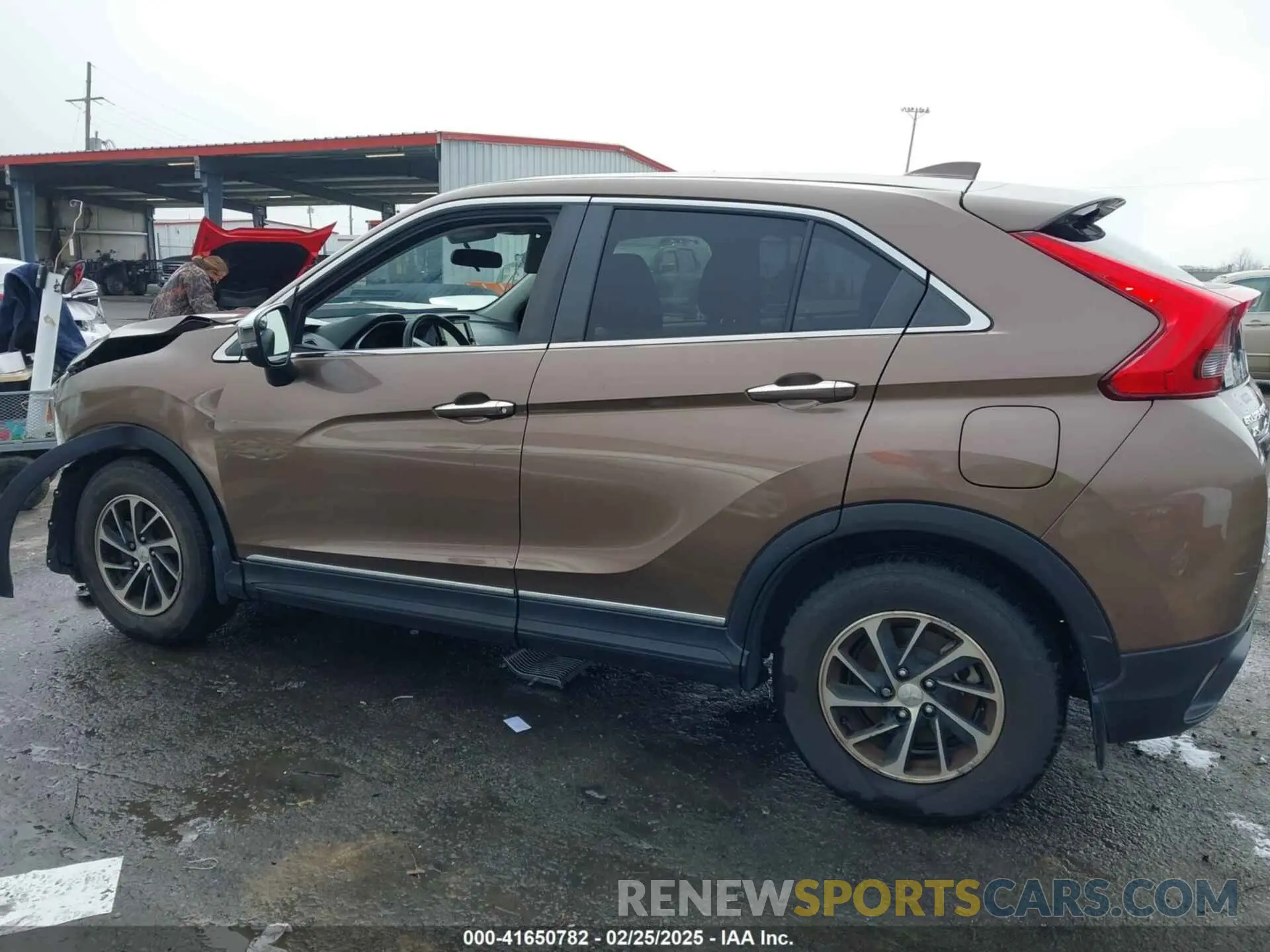 14 fotografías del automóvil dañado JA4AS3AA5LZ016857 MITSUBISHI ECLIPSE CROSS 2020