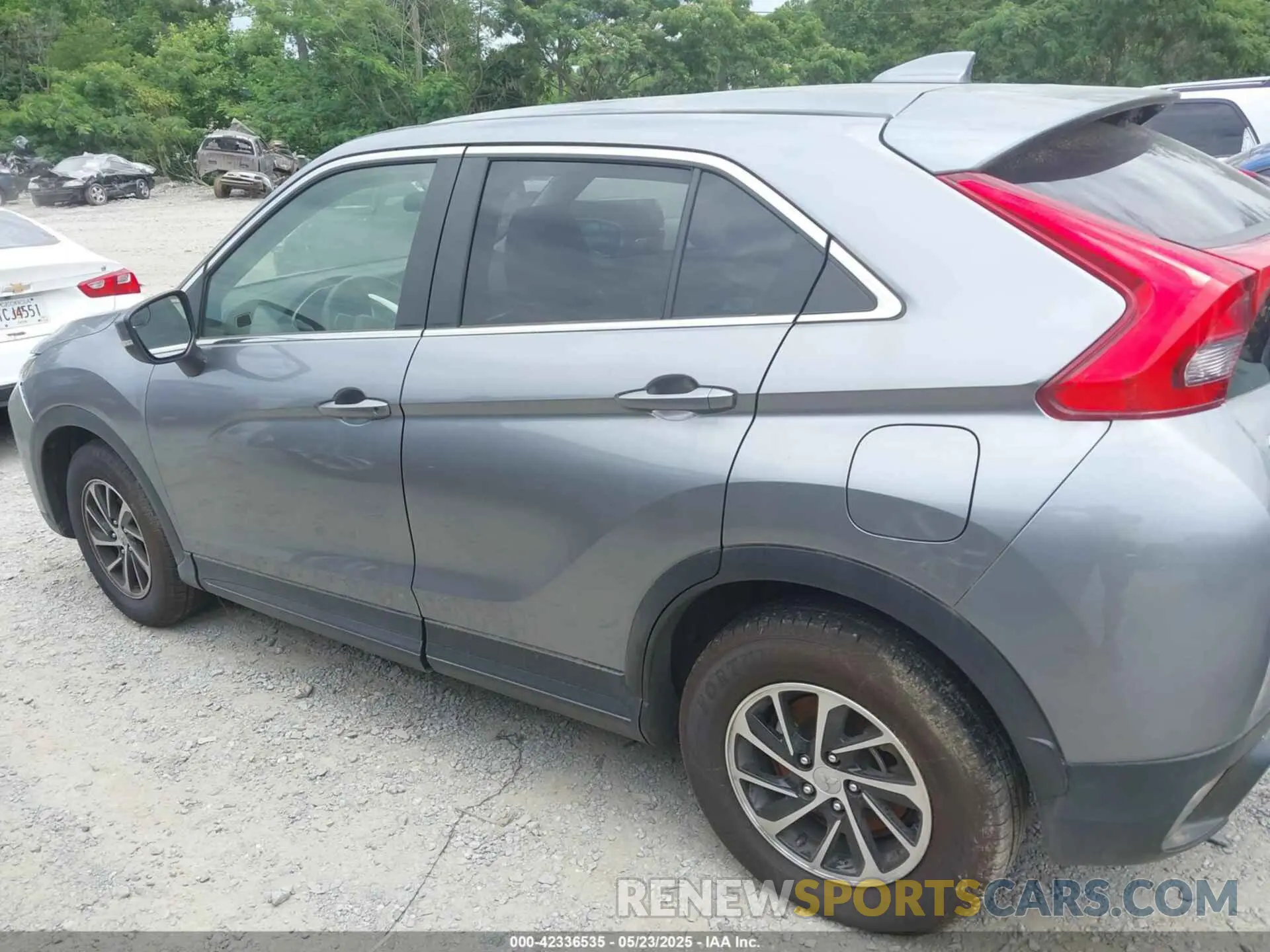 14 fotografías del automóvil dañado JA4AS3AAXLZ009273 MITSUBISHI ECLIPSE CROSS 2020