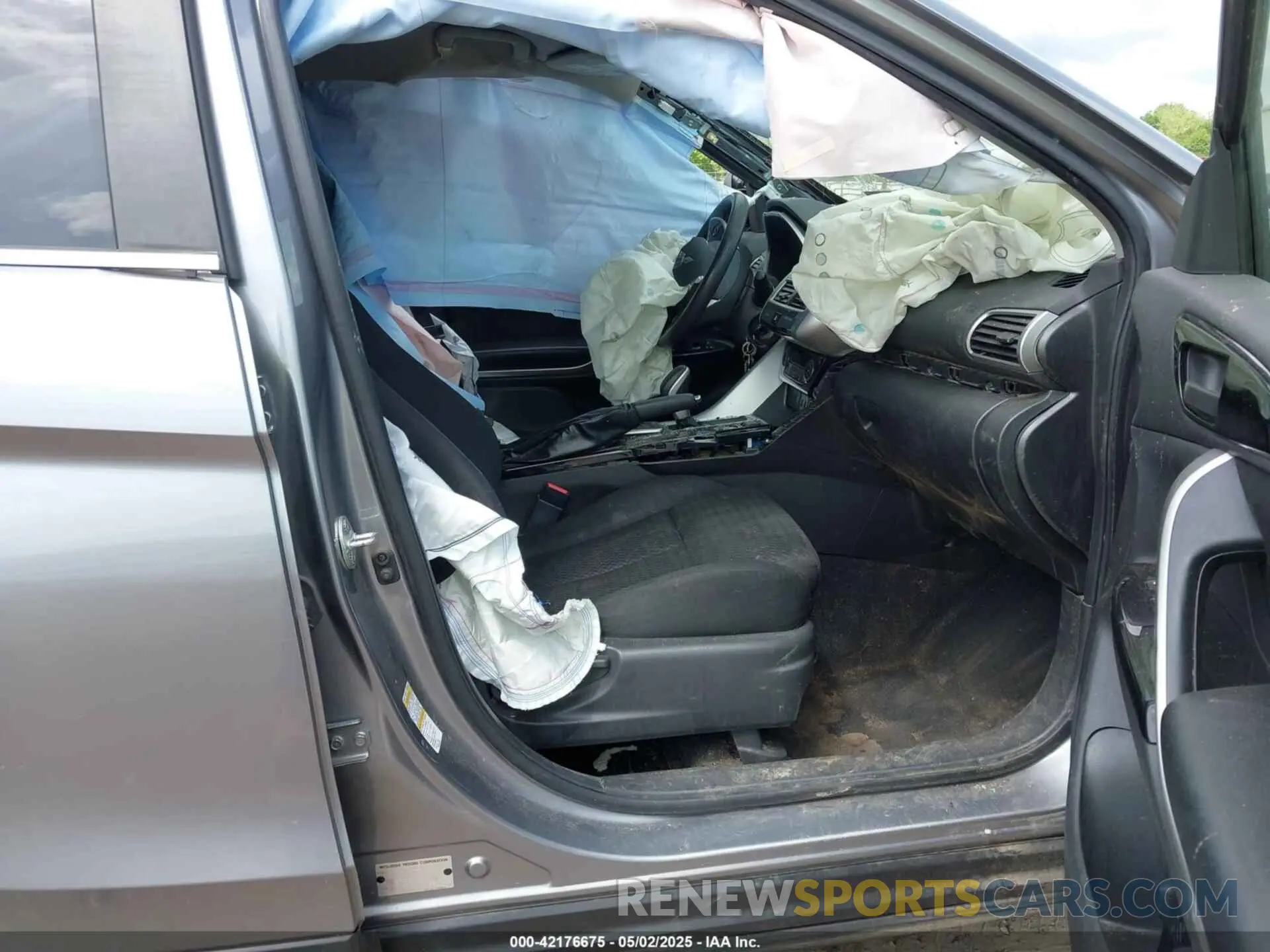 5 fotografías del automóvil dañado JA4AS4AA2LZ000332 MITSUBISHI ECLIPSE CROSS 2020
