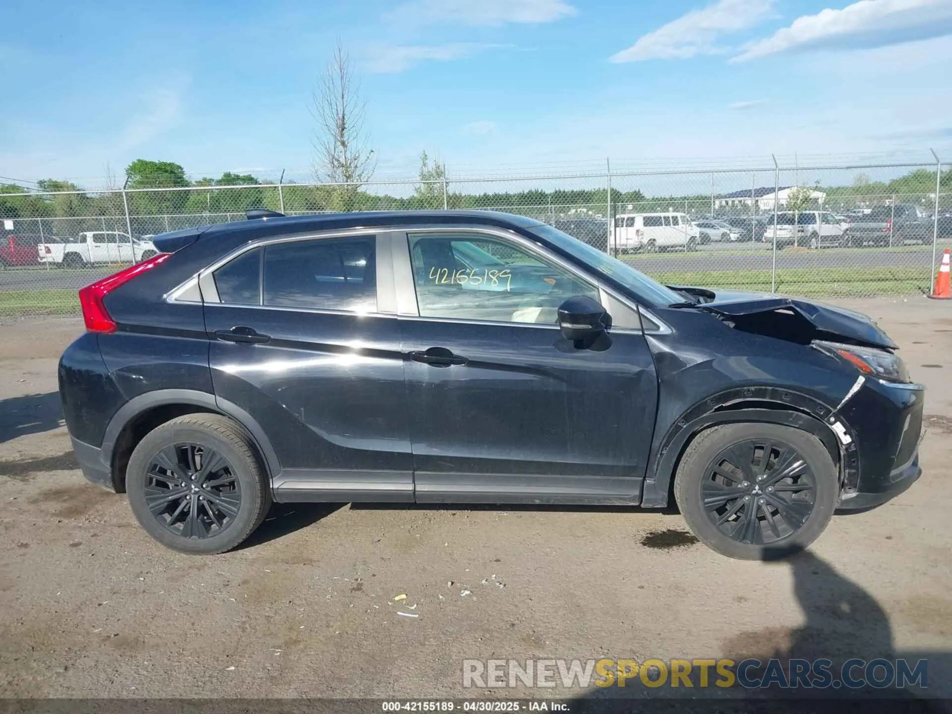 13 fotografías del automóvil dañado JA4AS4AA4LZ015141 MITSUBISHI ECLIPSE CROSS 2020