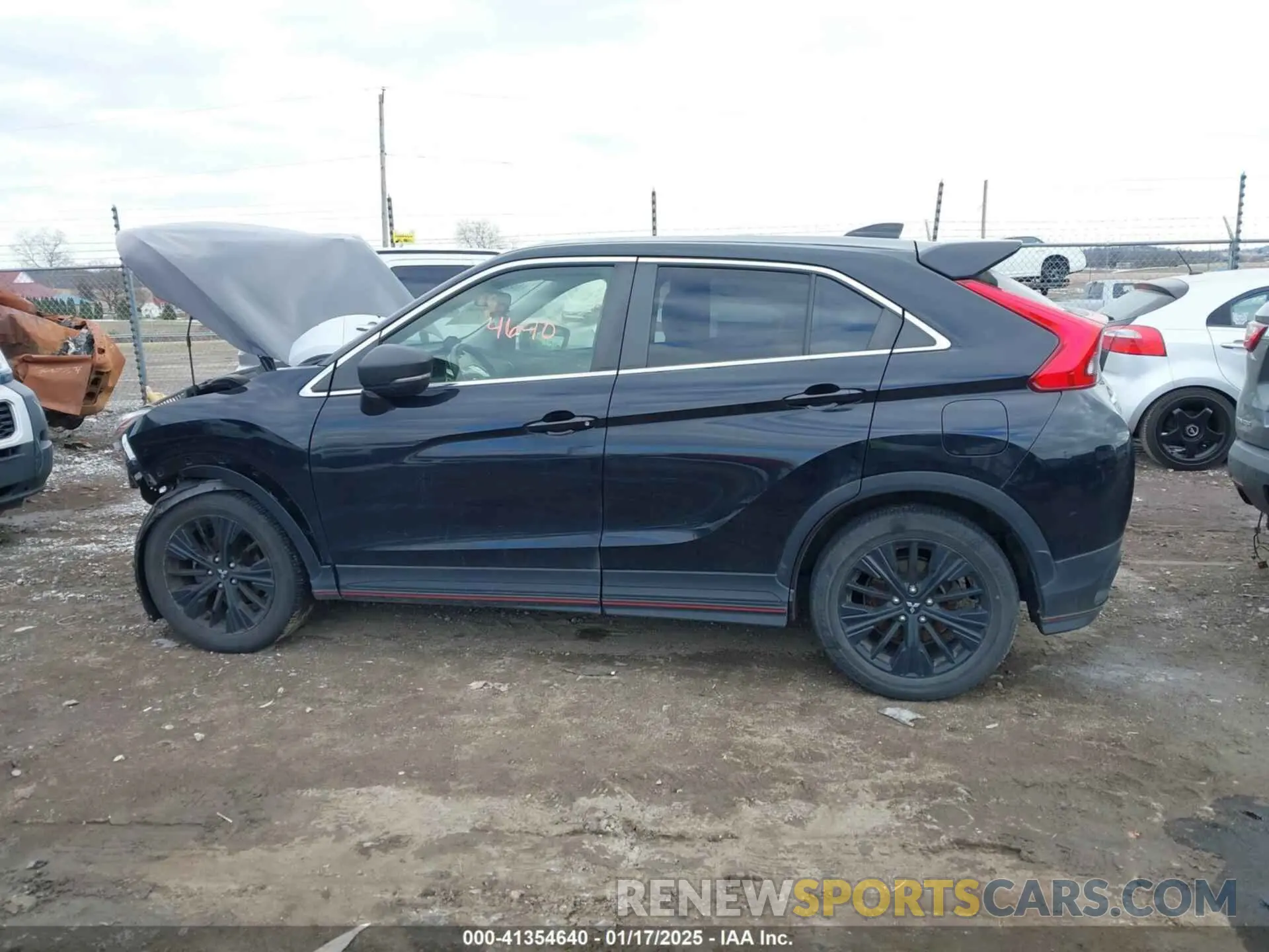 14 fotografías del automóvil dañado JA4AS4AA8LZ019970 MITSUBISHI ECLIPSE CROSS 2020