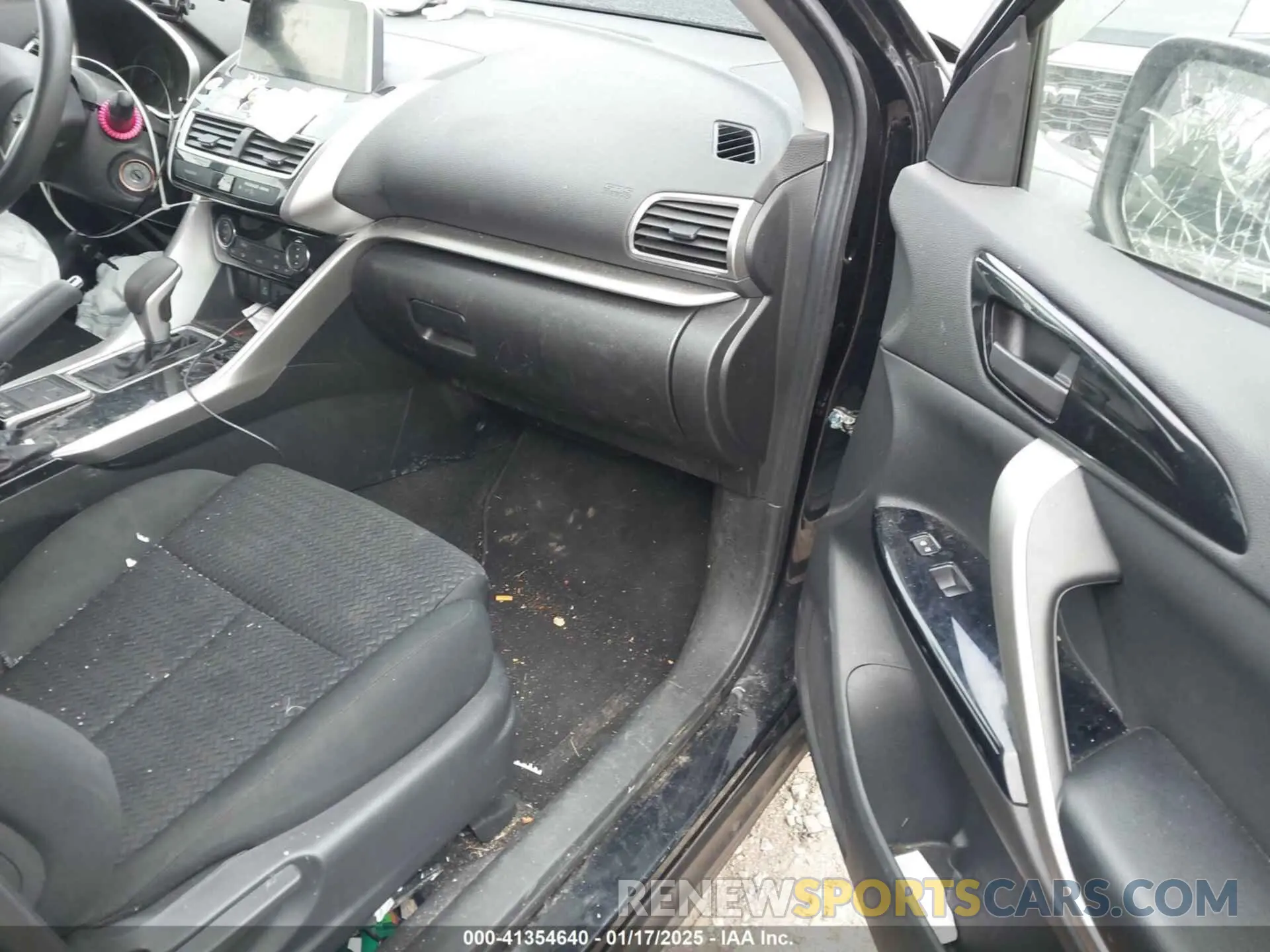 5 fotografías del automóvil dañado JA4AS4AA8LZ019970 MITSUBISHI ECLIPSE CROSS 2020