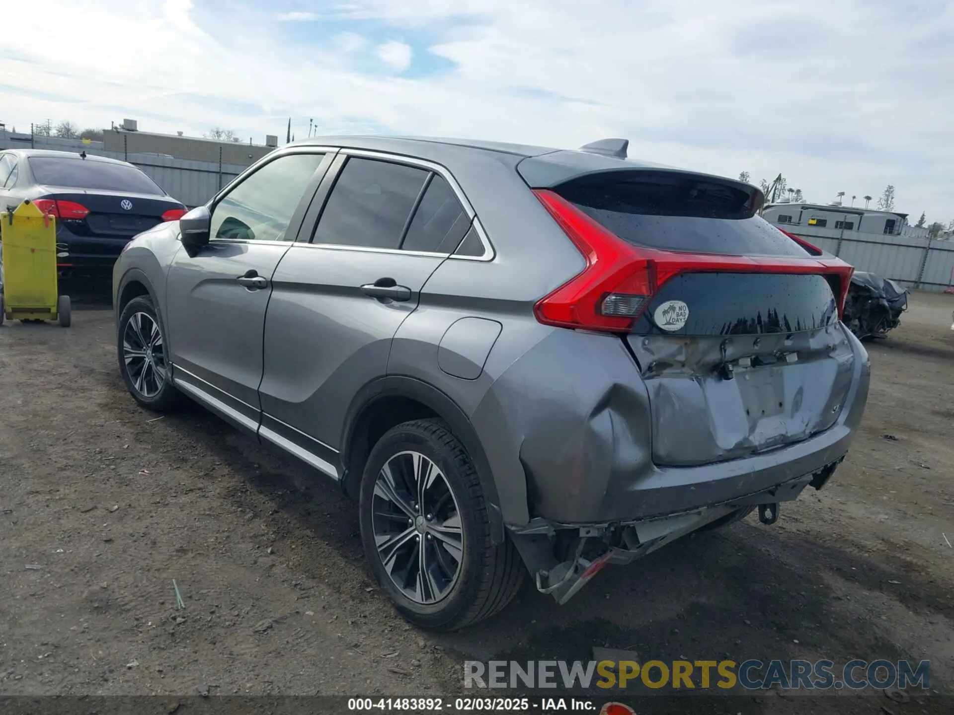 3 fotografías del automóvil dañado JA4AS5AA6LZ037292 MITSUBISHI ECLIPSE CROSS 2020