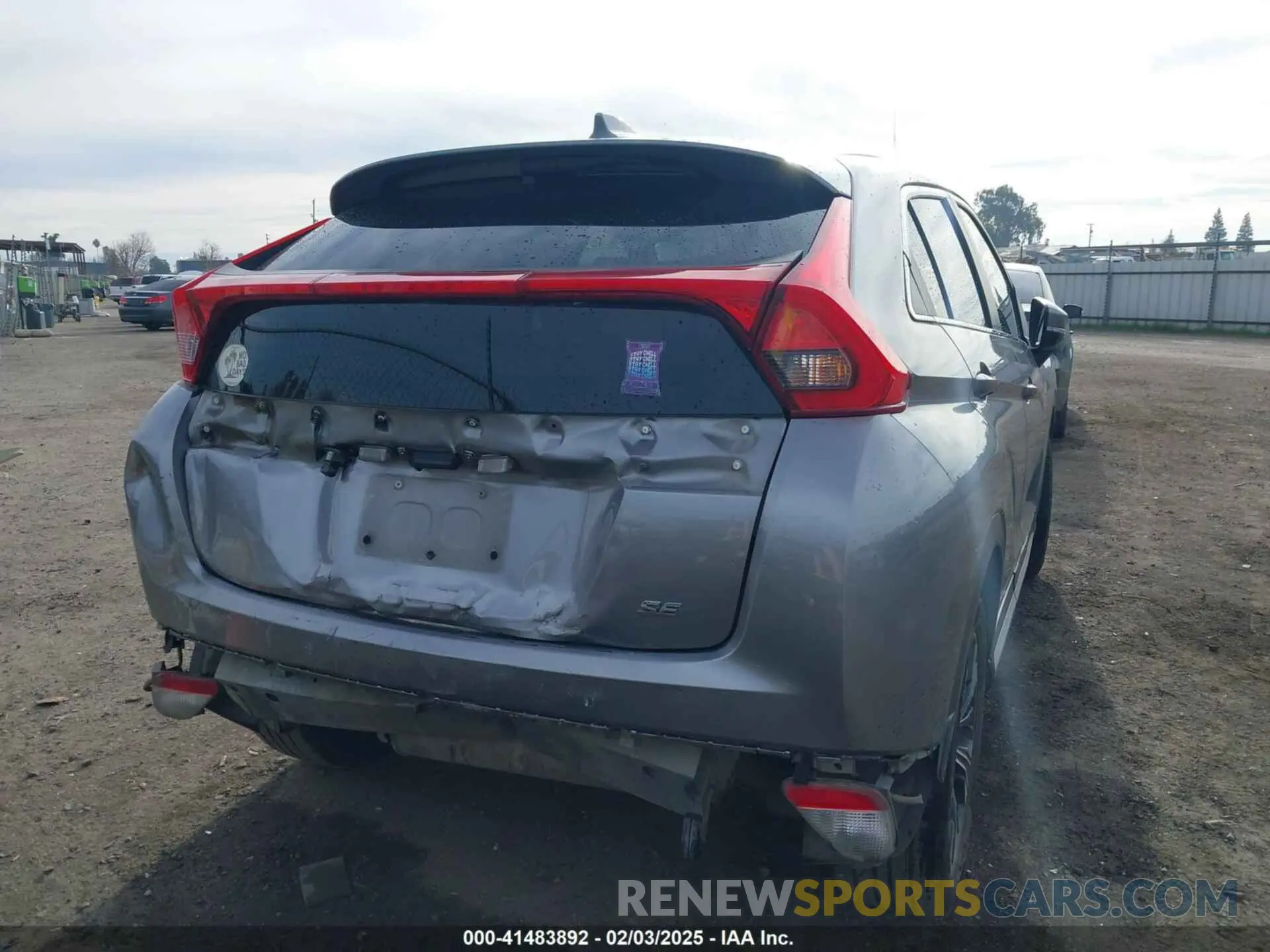 4 fotografías del automóvil dañado JA4AS5AA6LZ037292 MITSUBISHI ECLIPSE CROSS 2020