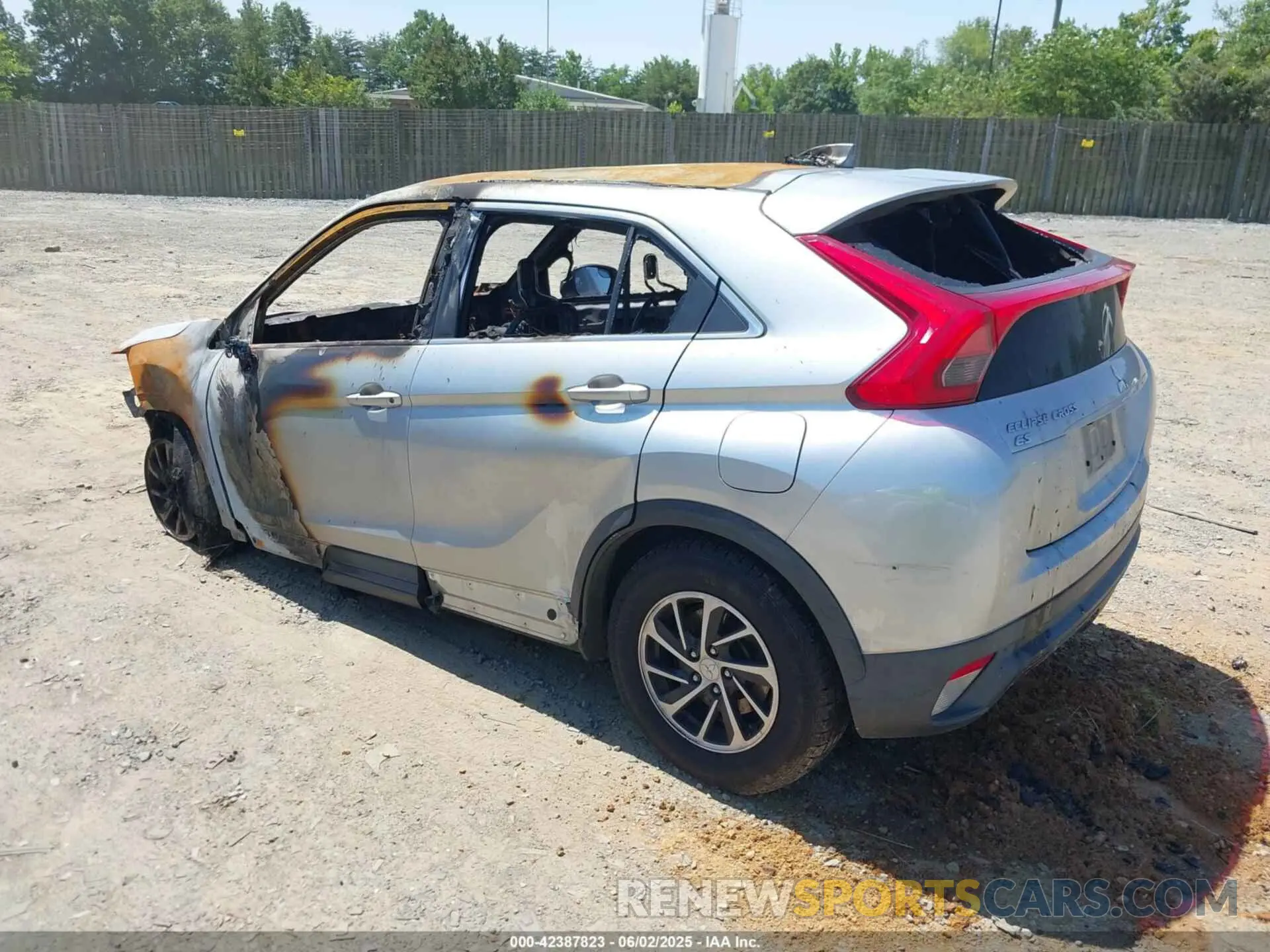3 fotografías del automóvil dañado JA4AT3AA1LZ012933 MITSUBISHI ECLIPSE CROSS 2020
