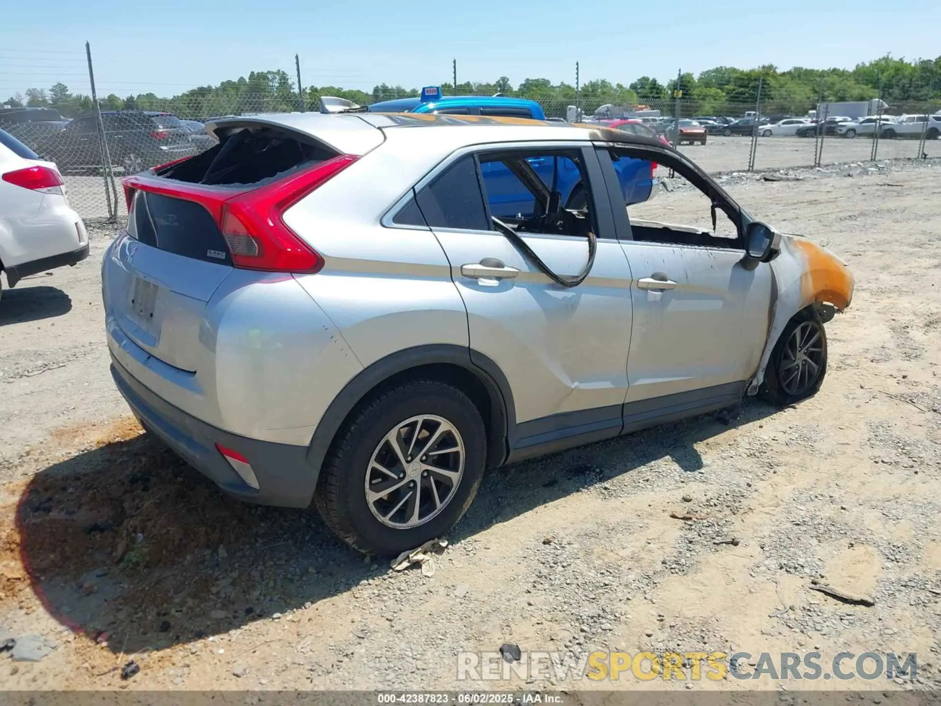 4 fotografías del automóvil dañado JA4AT3AA1LZ012933 MITSUBISHI ECLIPSE CROSS 2020