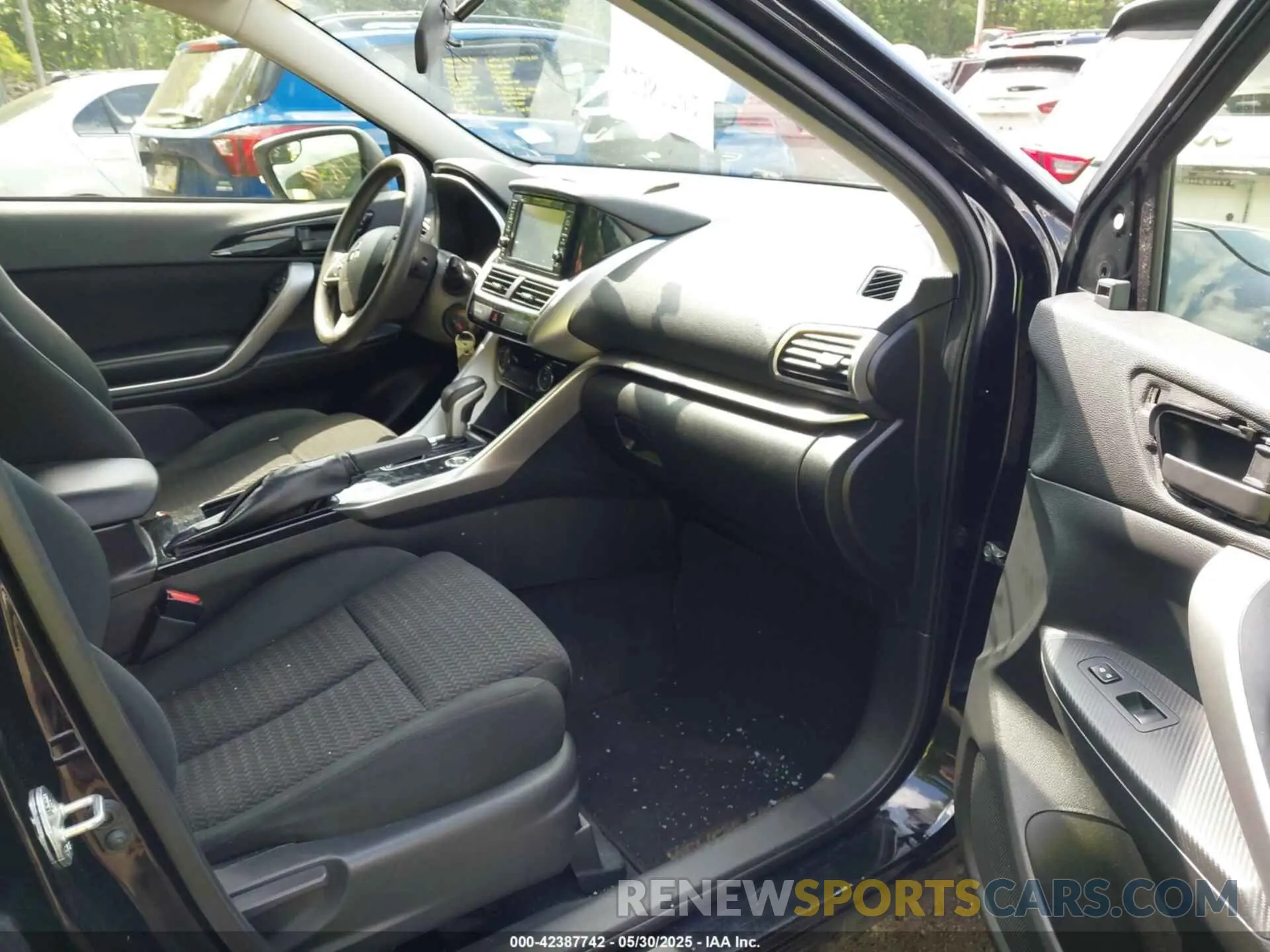 5 fotografías del automóvil dañado JA4AT3AA5LZ026642 MITSUBISHI ECLIPSE CROSS 2020