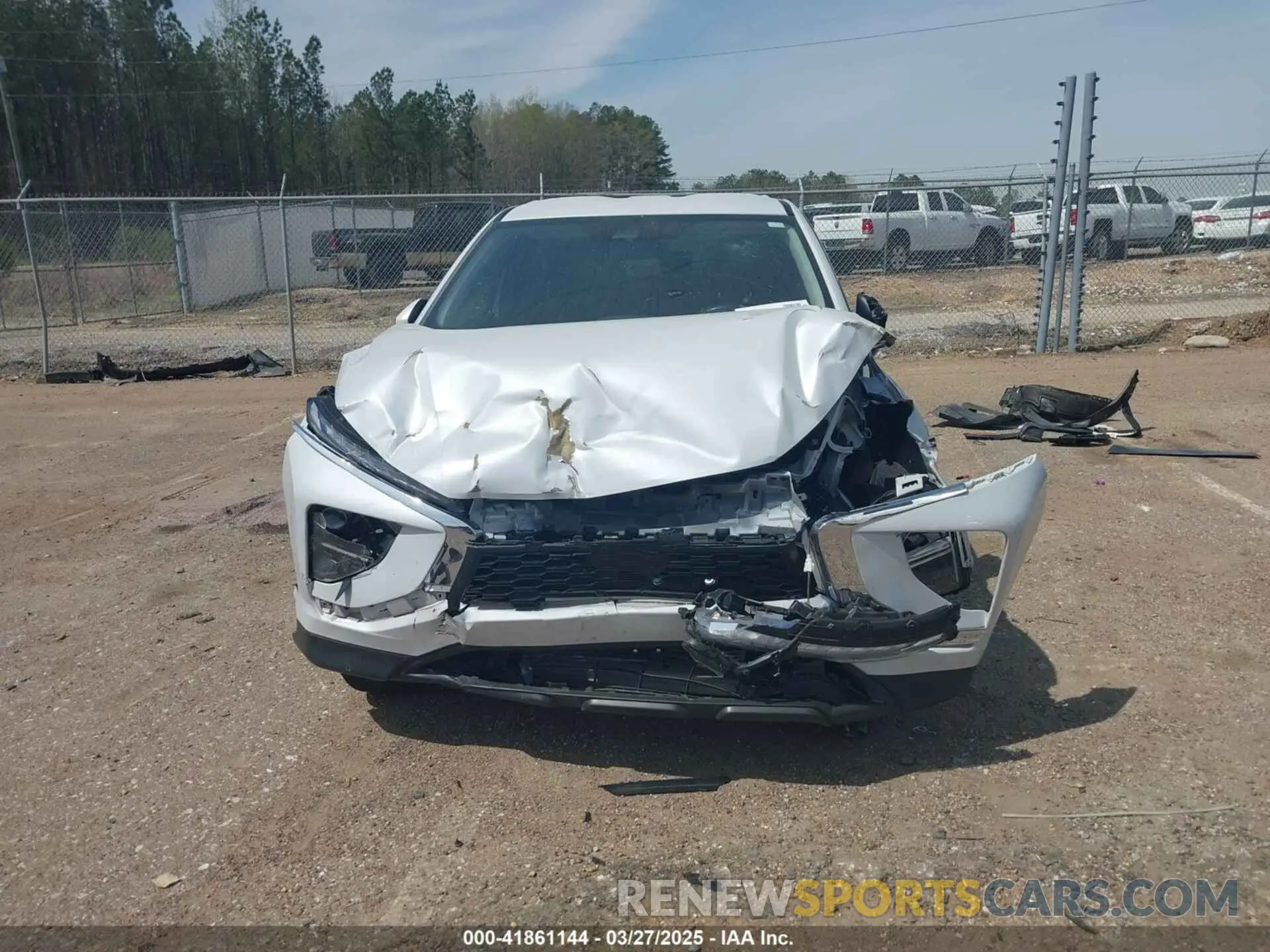 13 fotografías del automóvil dañado JA4ASUAA4NZ051219 MITSUBISHI ECLIPSE CROSS 2022