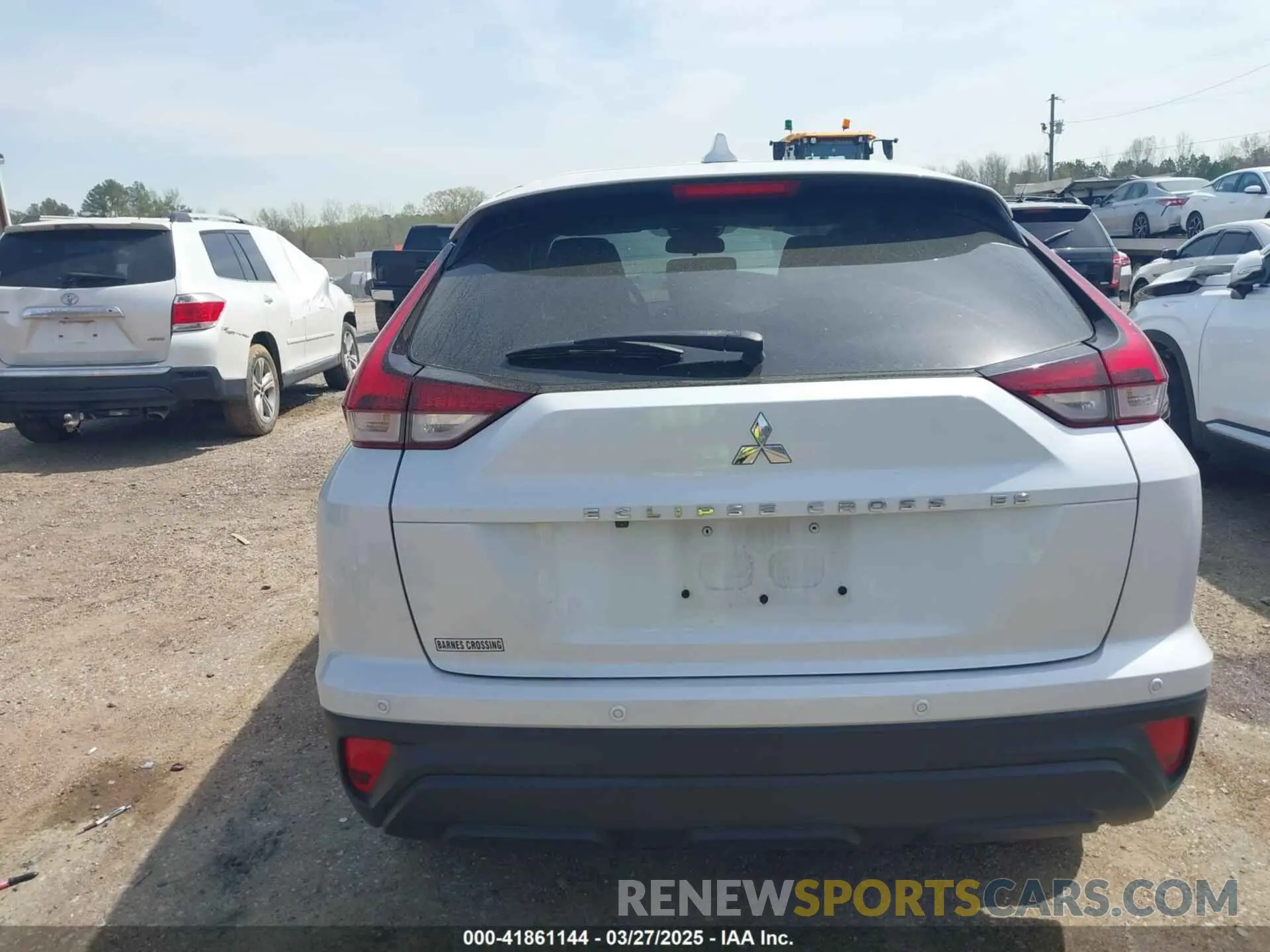 17 fotografías del automóvil dañado JA4ASUAA4NZ051219 MITSUBISHI ECLIPSE CROSS 2022