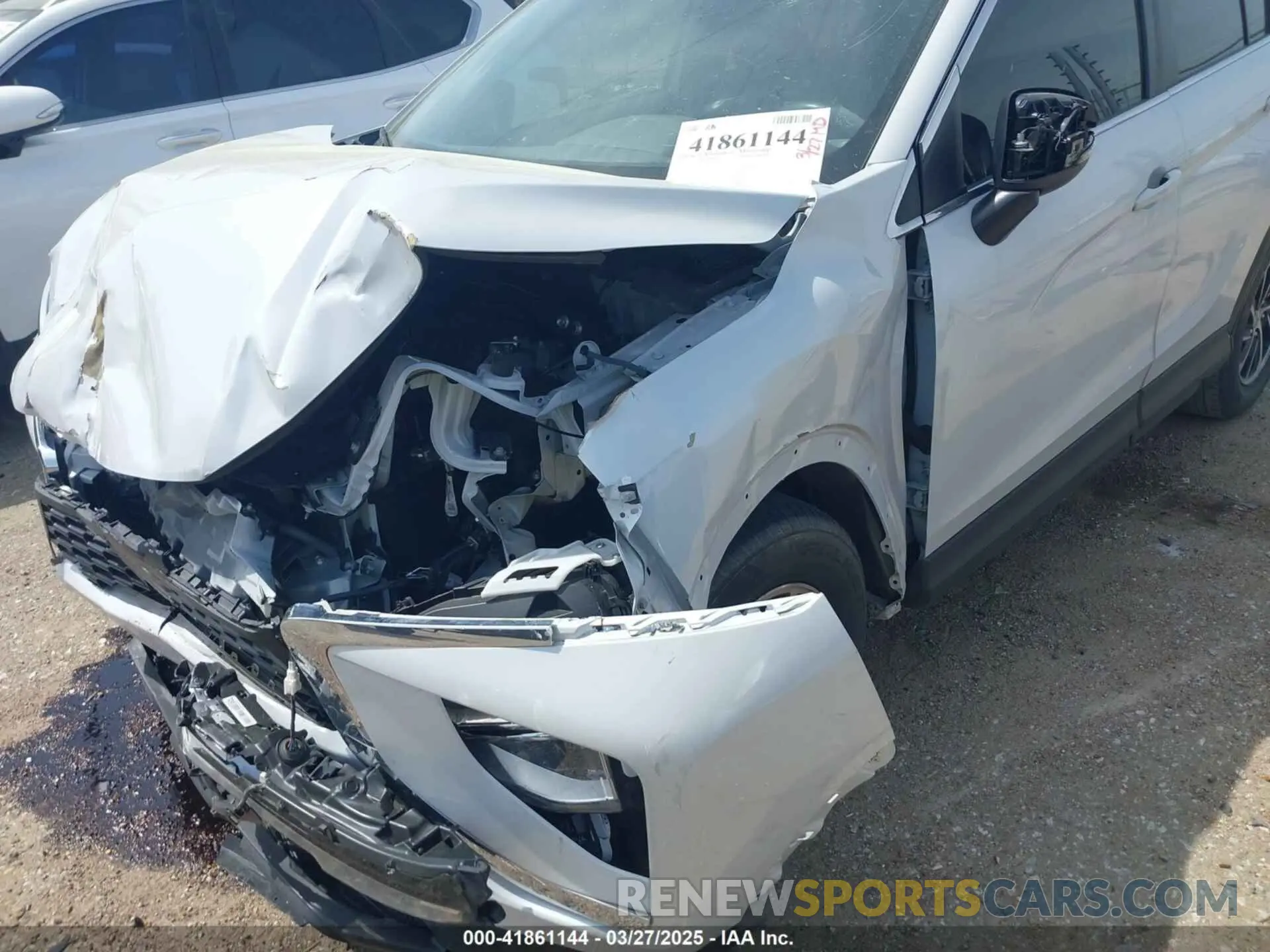 19 fotografías del automóvil dañado JA4ASUAA4NZ051219 MITSUBISHI ECLIPSE CROSS 2022