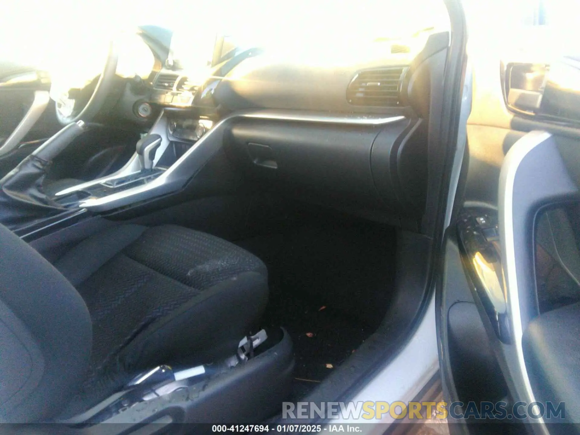 5 fotografías del automóvil dañado JA4ASVAA4NZ028416 MITSUBISHI ECLIPSE CROSS 2022