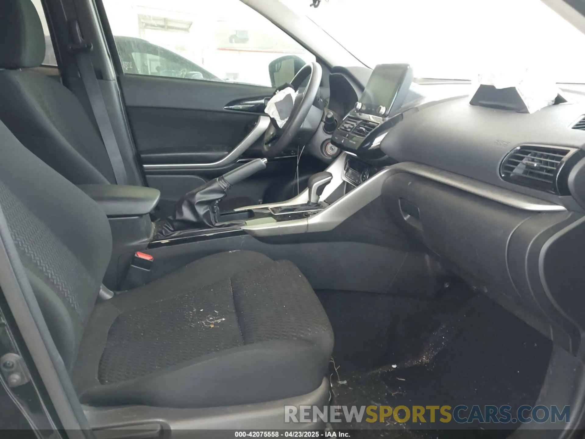 5 fotografías del automóvil dañado JA4ASVAA4NZ060962 MITSUBISHI ECLIPSE CROSS 2022