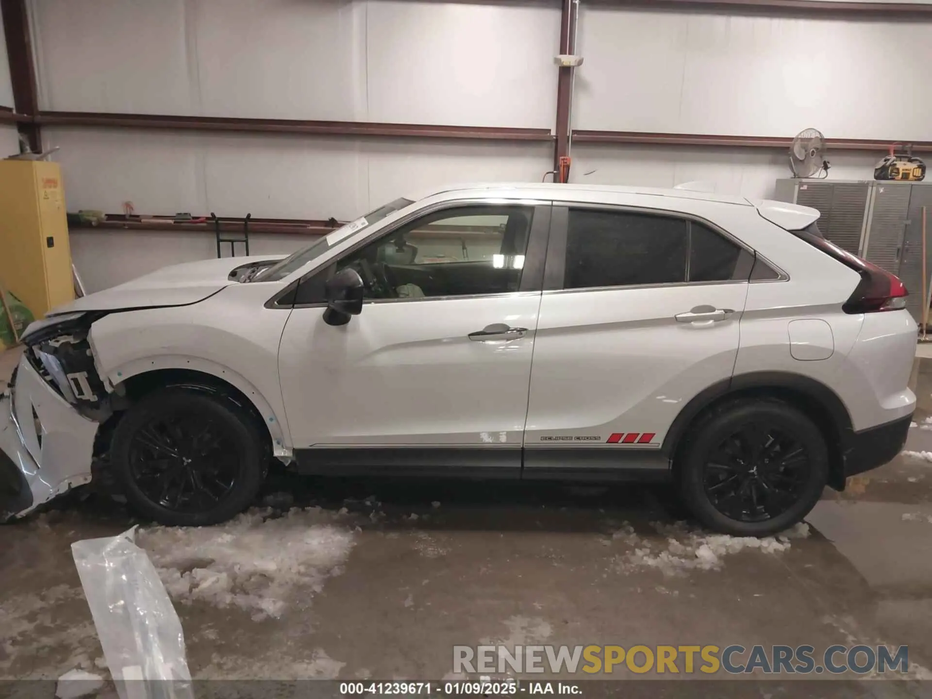 14 fotografías del automóvil dañado JA4ATVAA1NZ029553 MITSUBISHI ECLIPSE CROSS 2022