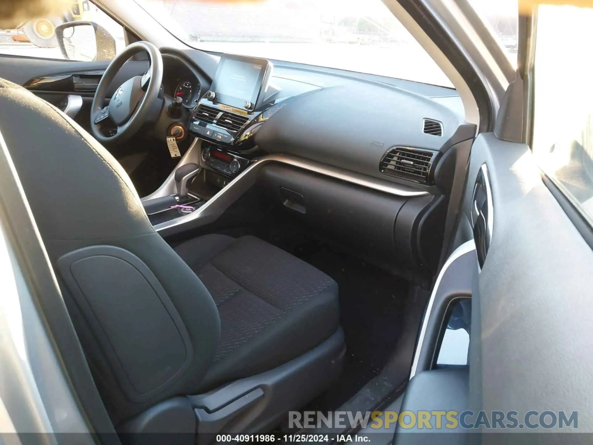 5 fotografías del automóvil dañado JA4ATVAA5NZ004042 MITSUBISHI ECLIPSE CROSS 2022