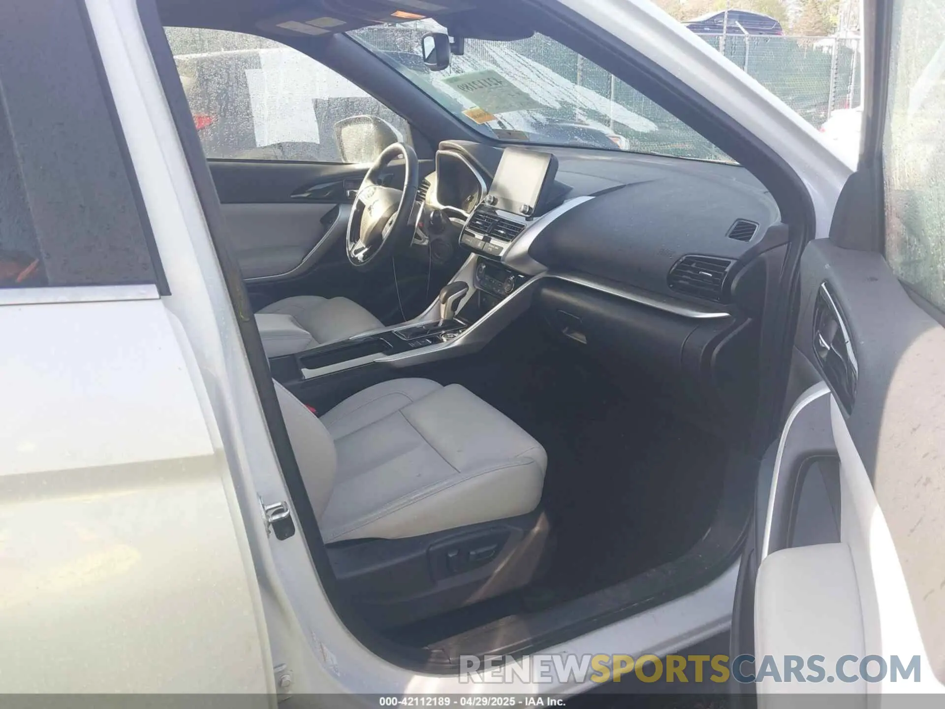 5 fotografías del automóvil dañado JA4ATWAA3NZ057148 MITSUBISHI ECLIPSE CROSS 2022