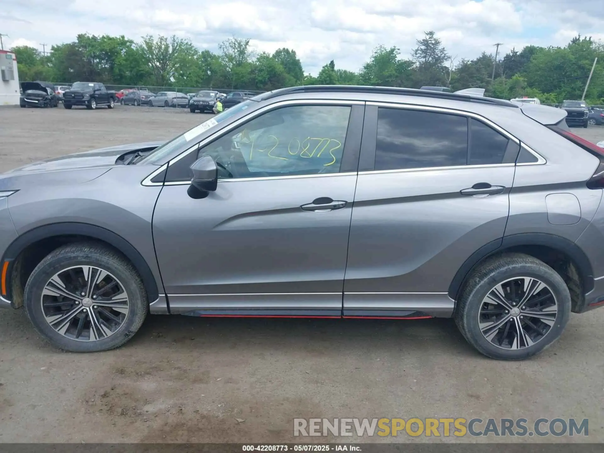 14 fotografías del automóvil dañado JA4ATWAA8NZ004476 MITSUBISHI ECLIPSE CROSS 2022