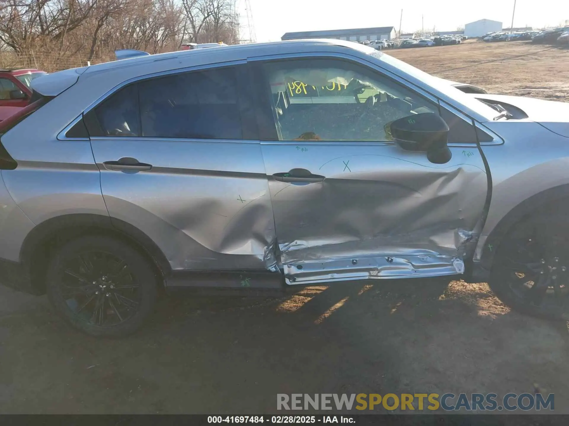 13 fotografías del automóvil dañado JA4ATVAA2PZ001179 MITSUBISHI ECLIPSE CROSS 2023
