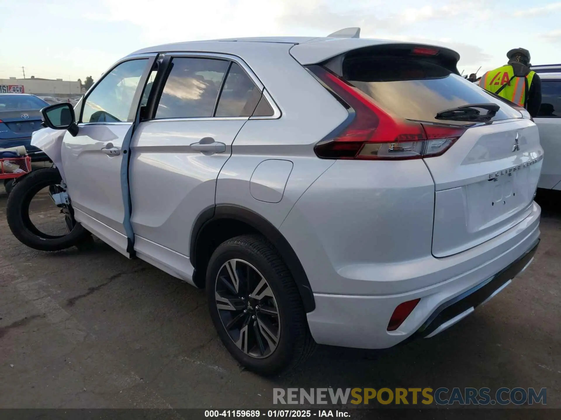 3 fotografías del automóvil dañado JA4ATWAA3PZ003576 MITSUBISHI ECLIPSE CROSS 2023