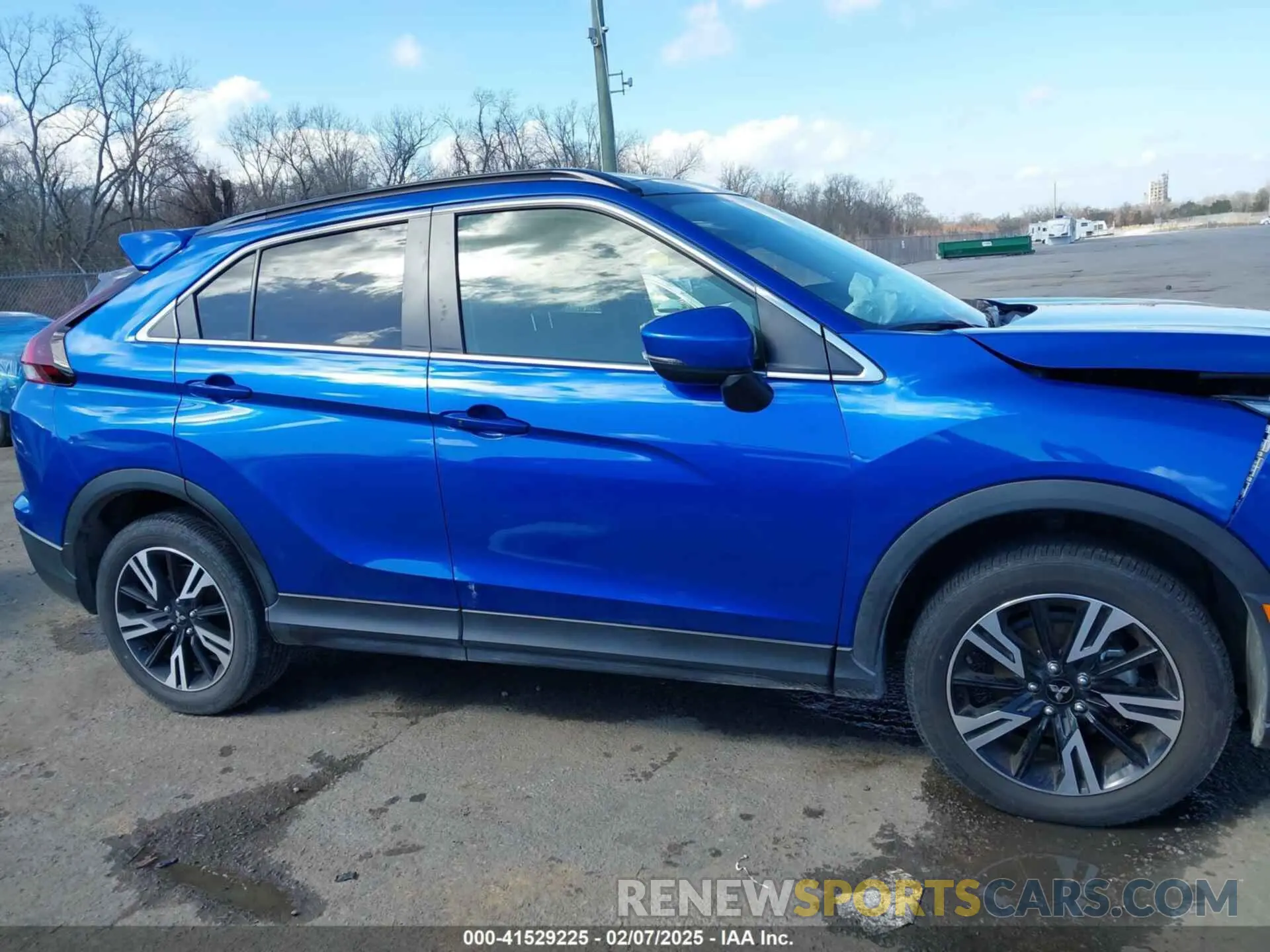 13 fotografías del automóvil dañado JA4ATWAA4PZ003313 MITSUBISHI ECLIPSE CROSS 2023
