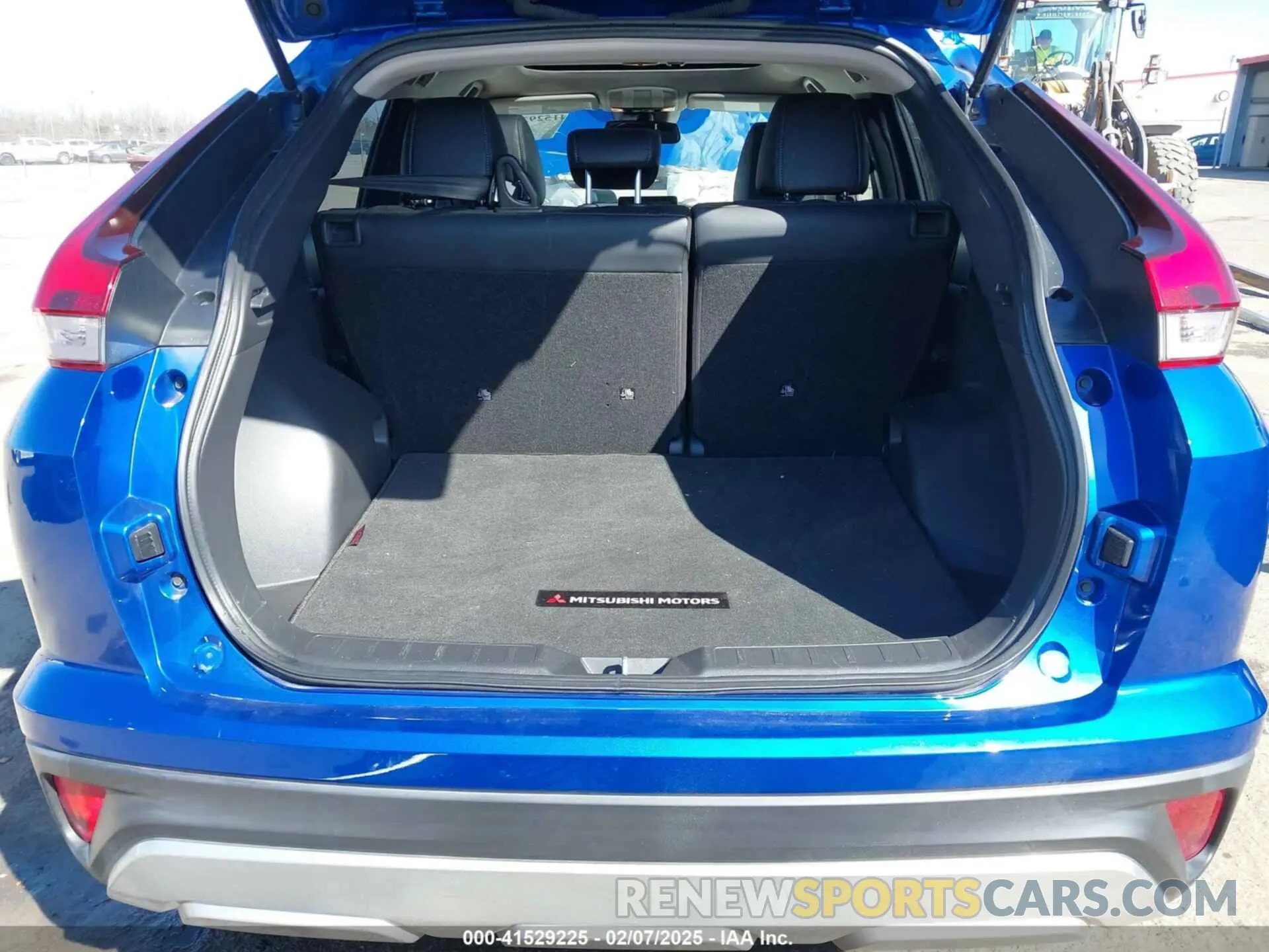 8 fotografías del automóvil dañado JA4ATWAA4PZ003313 MITSUBISHI ECLIPSE CROSS 2023