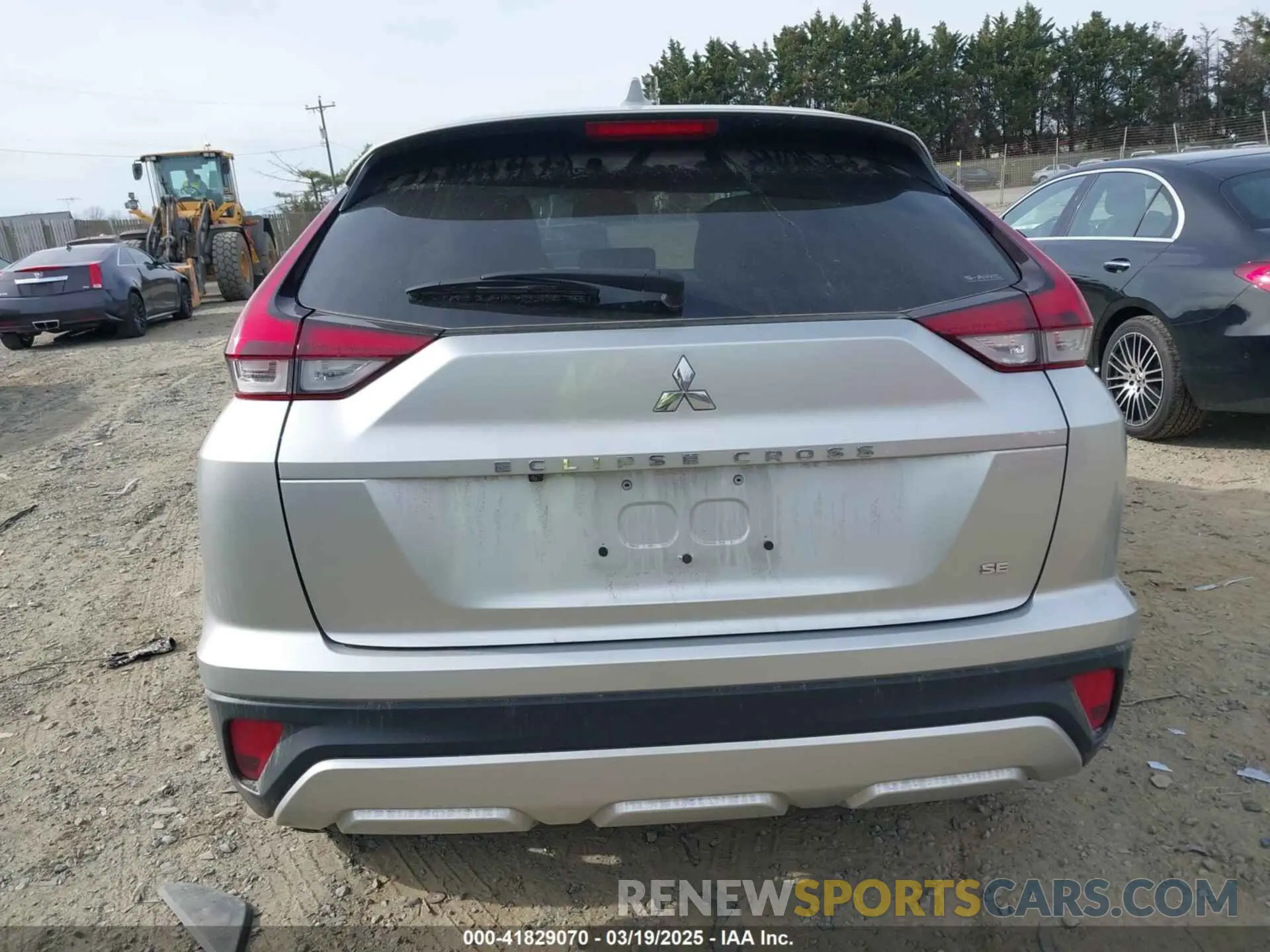 17 fotografías del automóvil dañado JA4ATWAA6PZ029041 MITSUBISHI ECLIPSE CROSS 2023