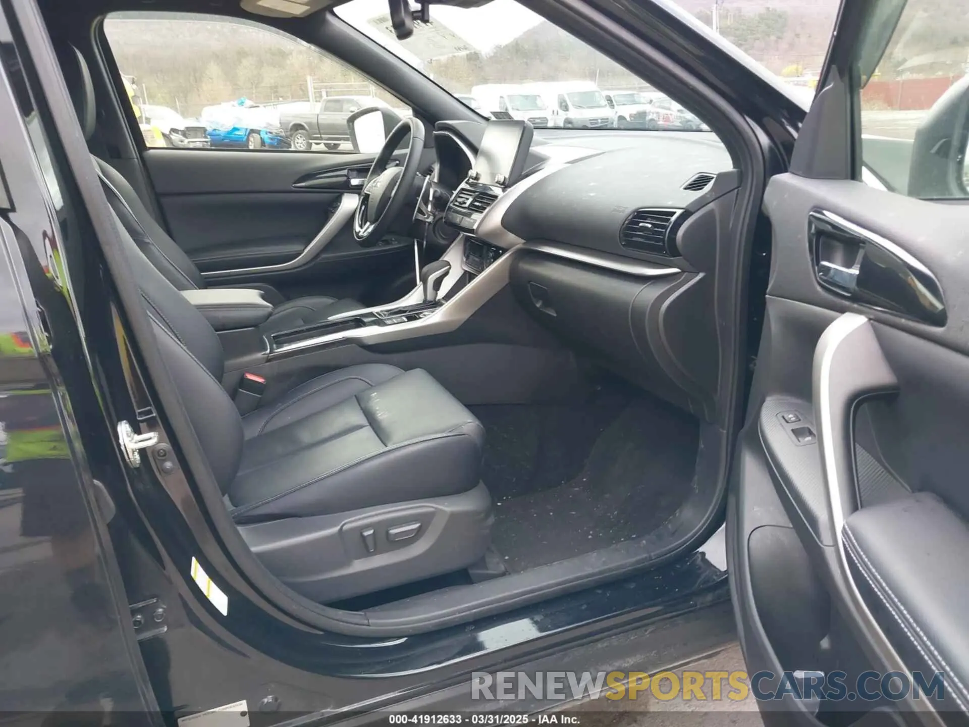 5 fotografías del automóvil dañado JA4ATWAA8PZ029462 MITSUBISHI ECLIPSE CROSS 2023