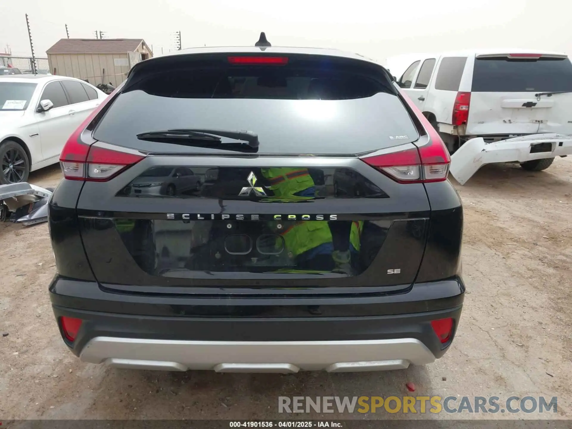 17 fotografías del automóvil dañado JA4ATWAA8PZ052806 MITSUBISHI ECLIPSE CROSS 2023