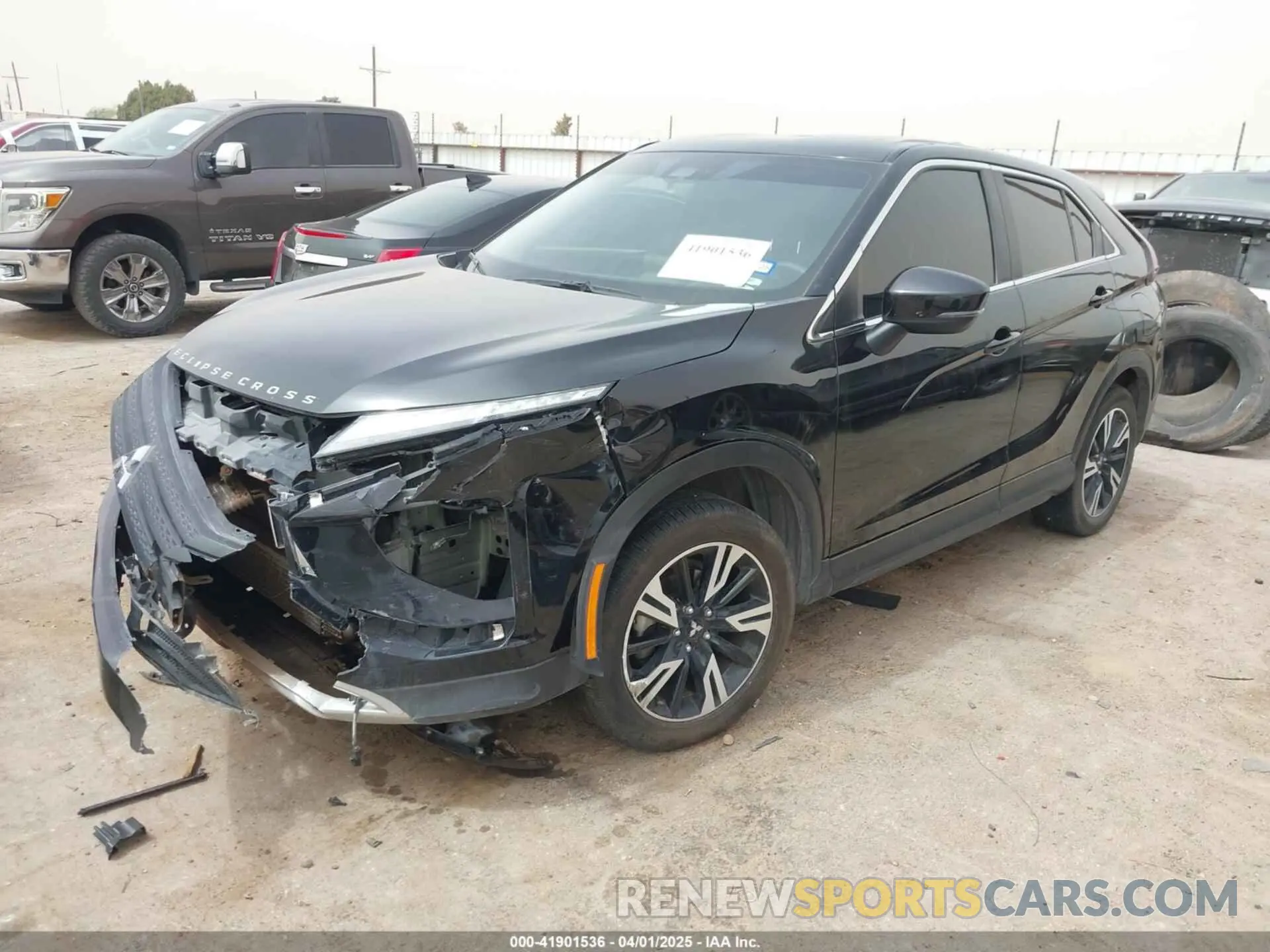 2 fotografías del automóvil dañado JA4ATWAA8PZ052806 MITSUBISHI ECLIPSE CROSS 2023