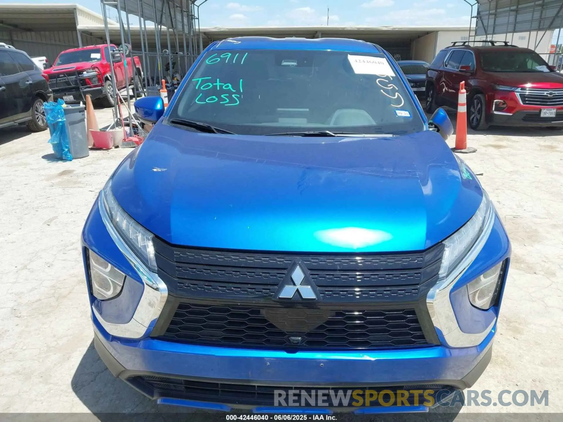 12 fotografías del automóvil dañado JA4ATWAAXPZ005454 MITSUBISHI ECLIPSE CROSS 2023