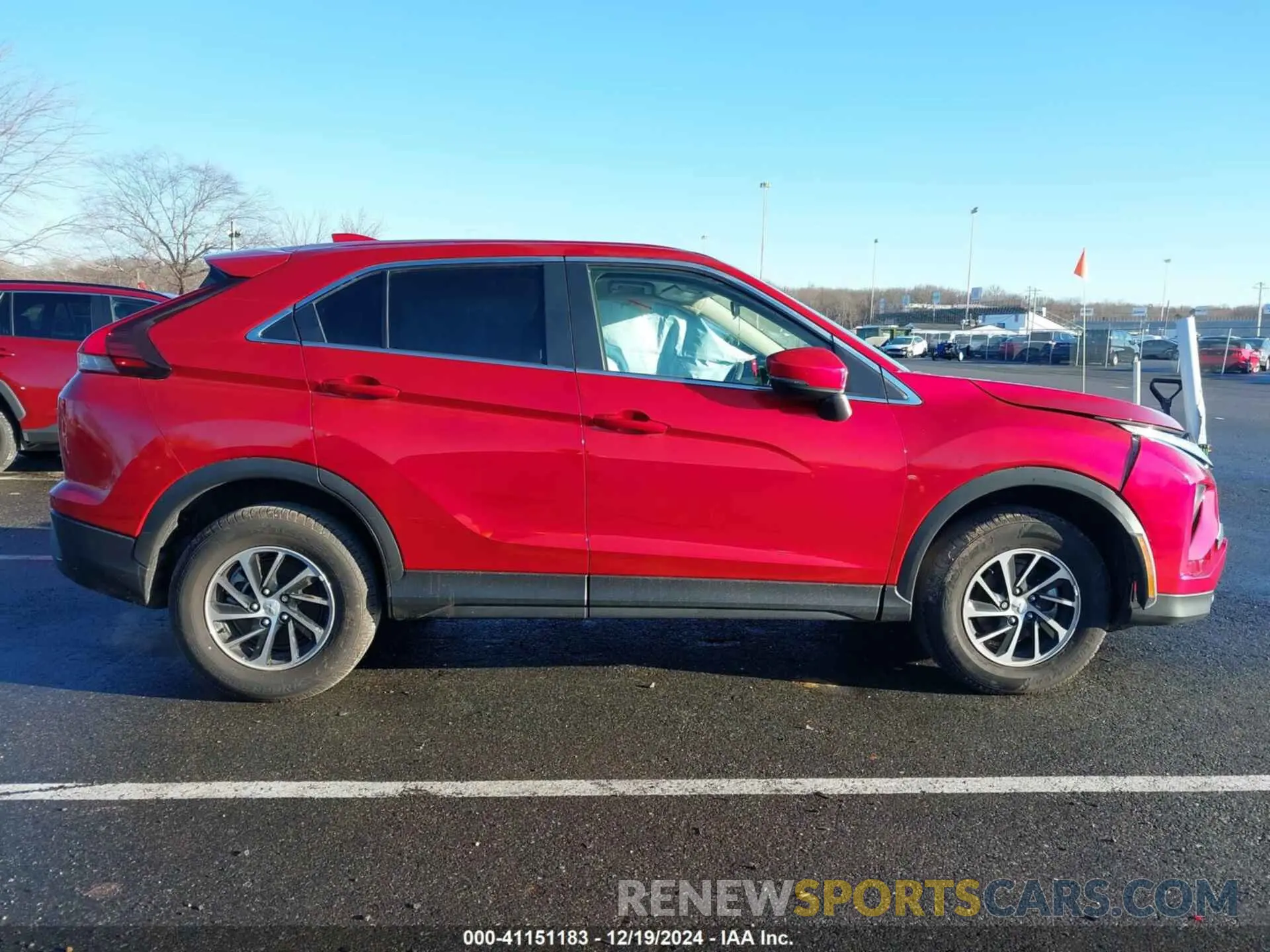 13 fotografías del automóvil dañado JA4ATUAAXRZ023346 MITSUBISHI ECLIPSE CROSS 2024