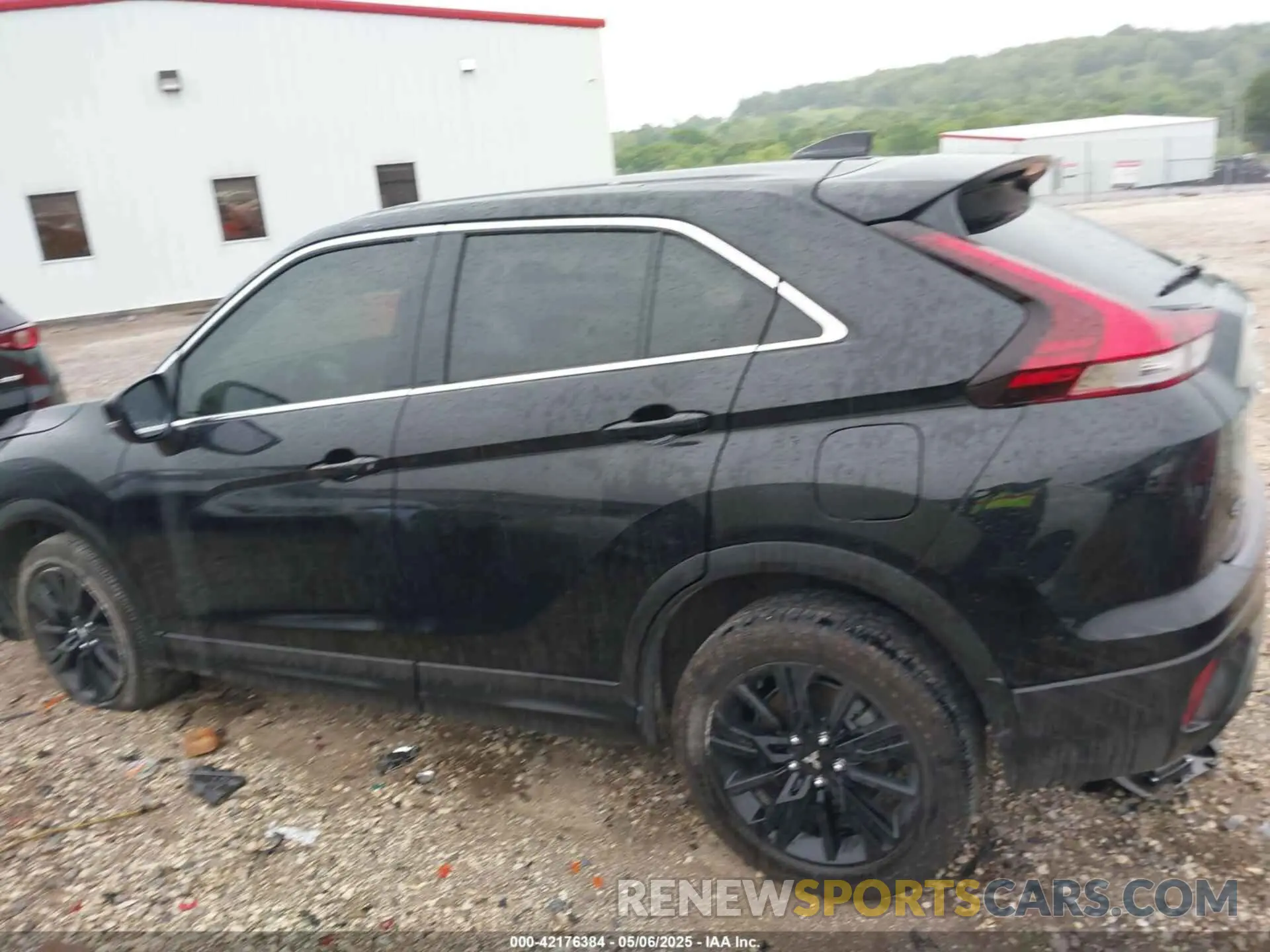 14 fotografías del automóvil dañado JA4ATVAA1RZ035228 MITSUBISHI ECLIPSE CROSS 2024