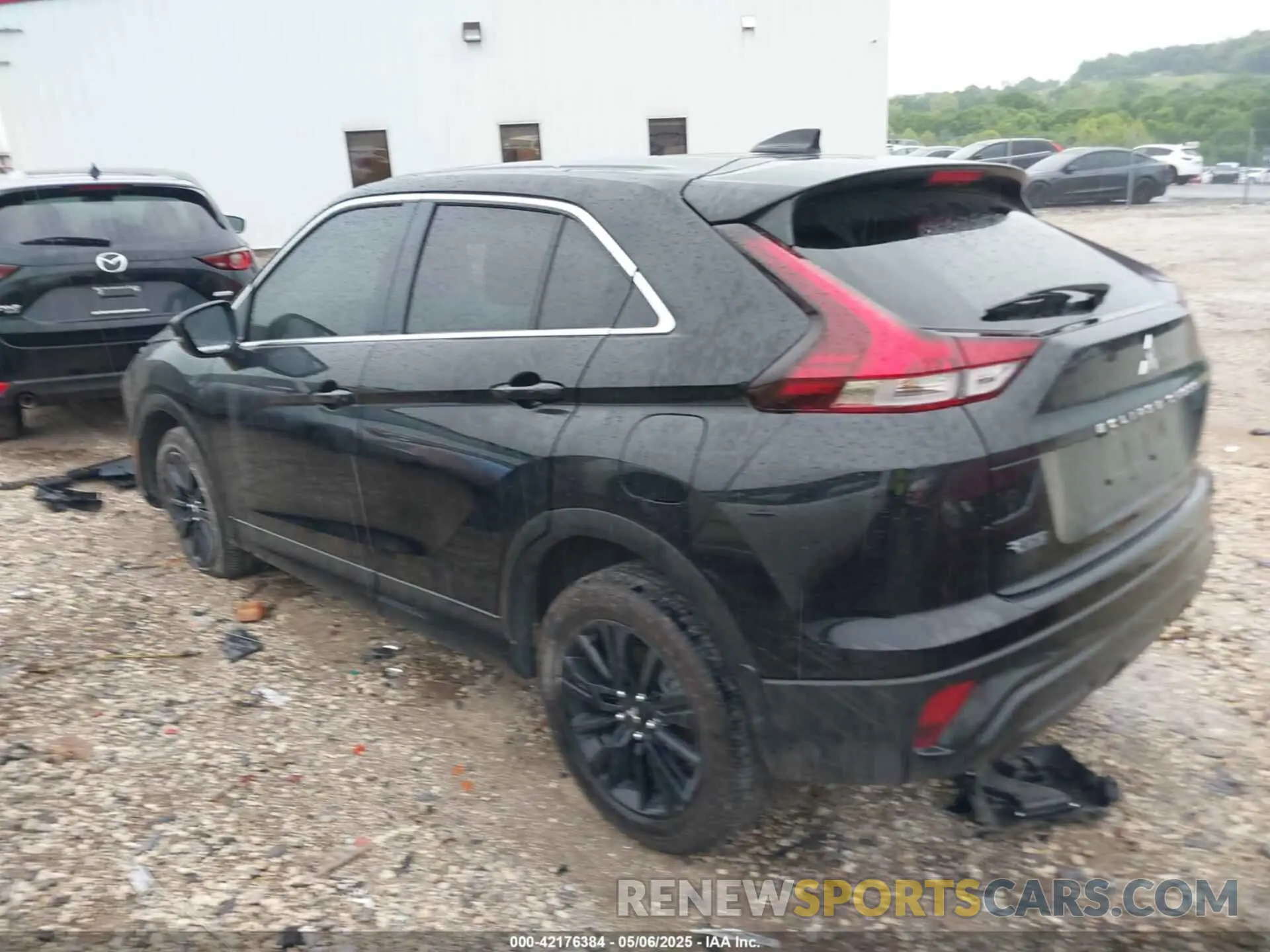 3 fotografías del automóvil dañado JA4ATVAA1RZ035228 MITSUBISHI ECLIPSE CROSS 2024
