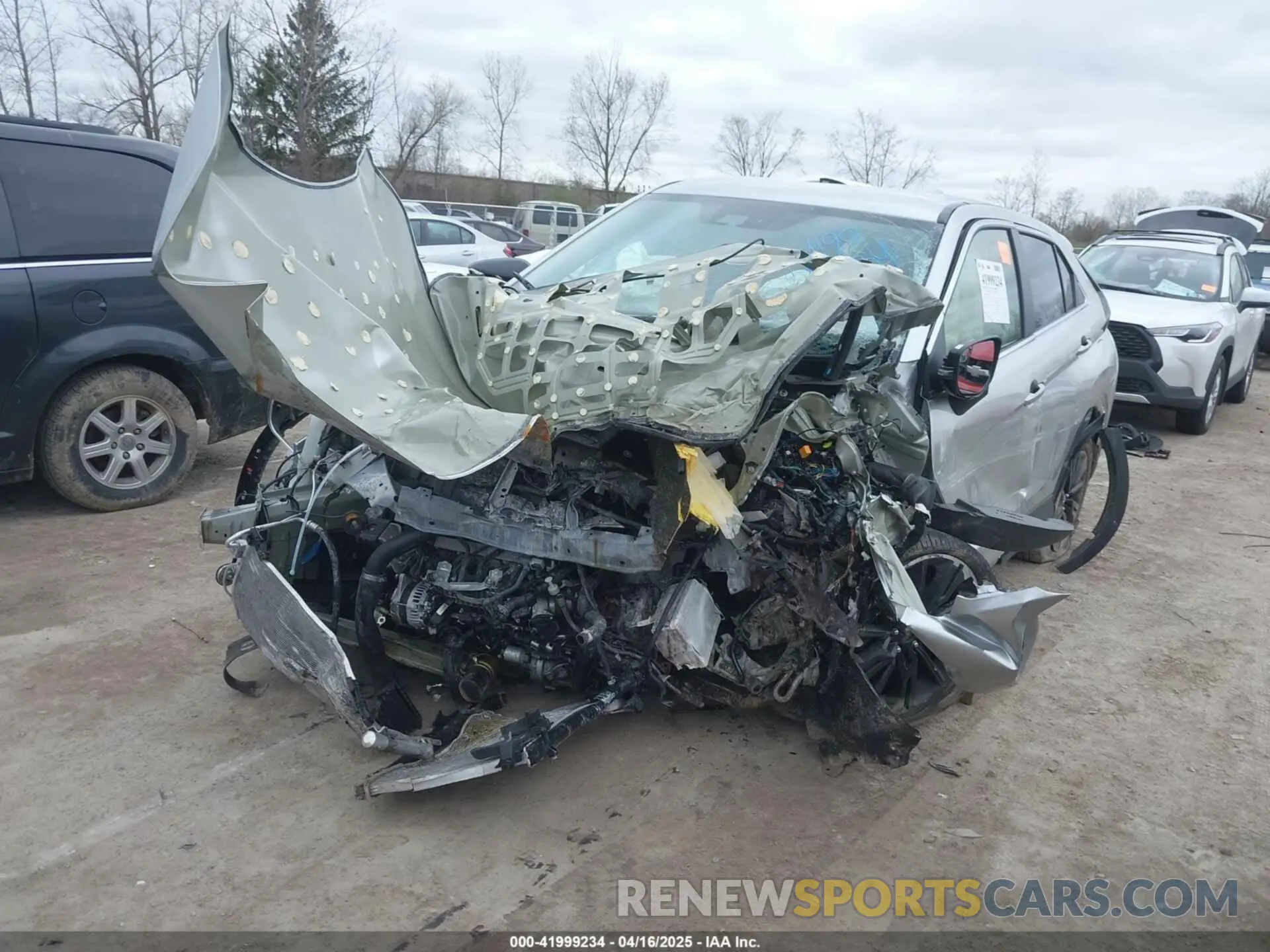 2 fotografías del automóvil dañado JA4ATVAA2RZ013660 MITSUBISHI ECLIPSE CROSS 2024