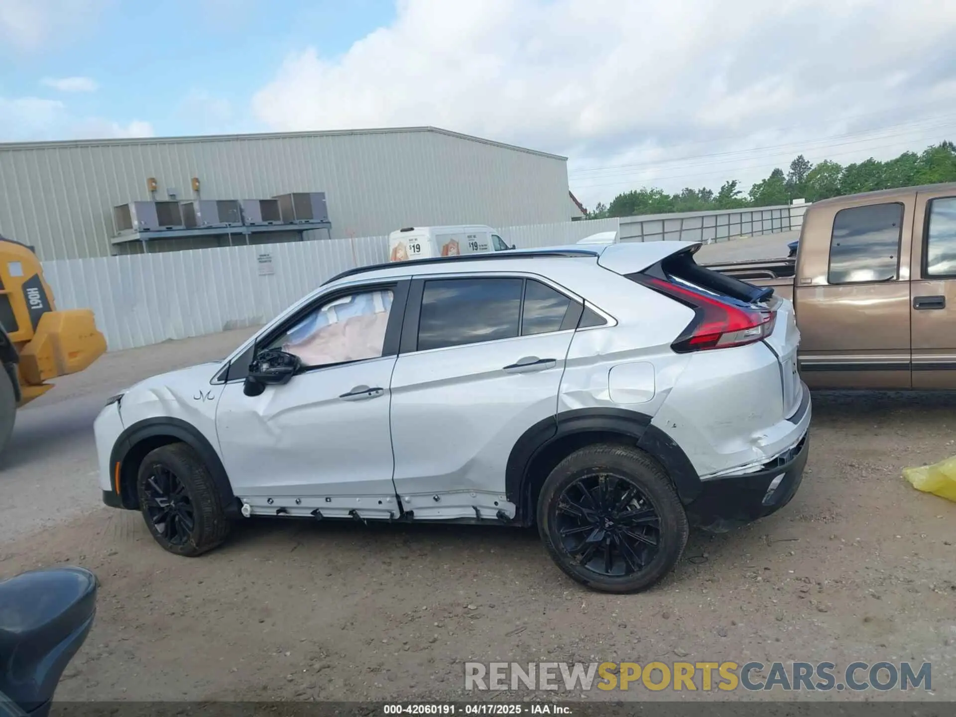 13 fotografías del automóvil dañado JA4ATVAA2RZ060509 MITSUBISHI ECLIPSE CROSS 2024