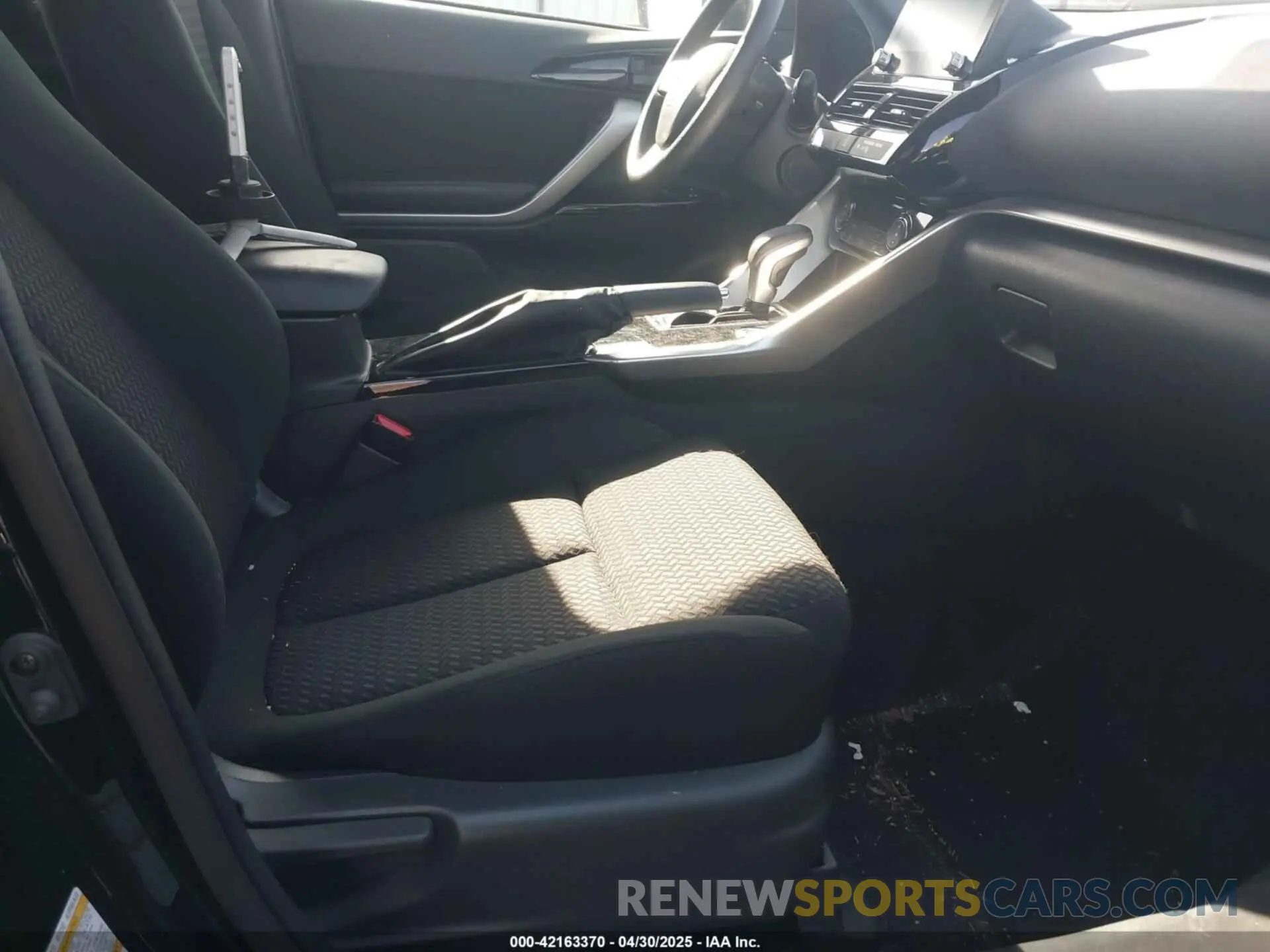 5 fotografías del automóvil dañado JA4ATVAA3RZ003106 MITSUBISHI ECLIPSE CROSS 2024