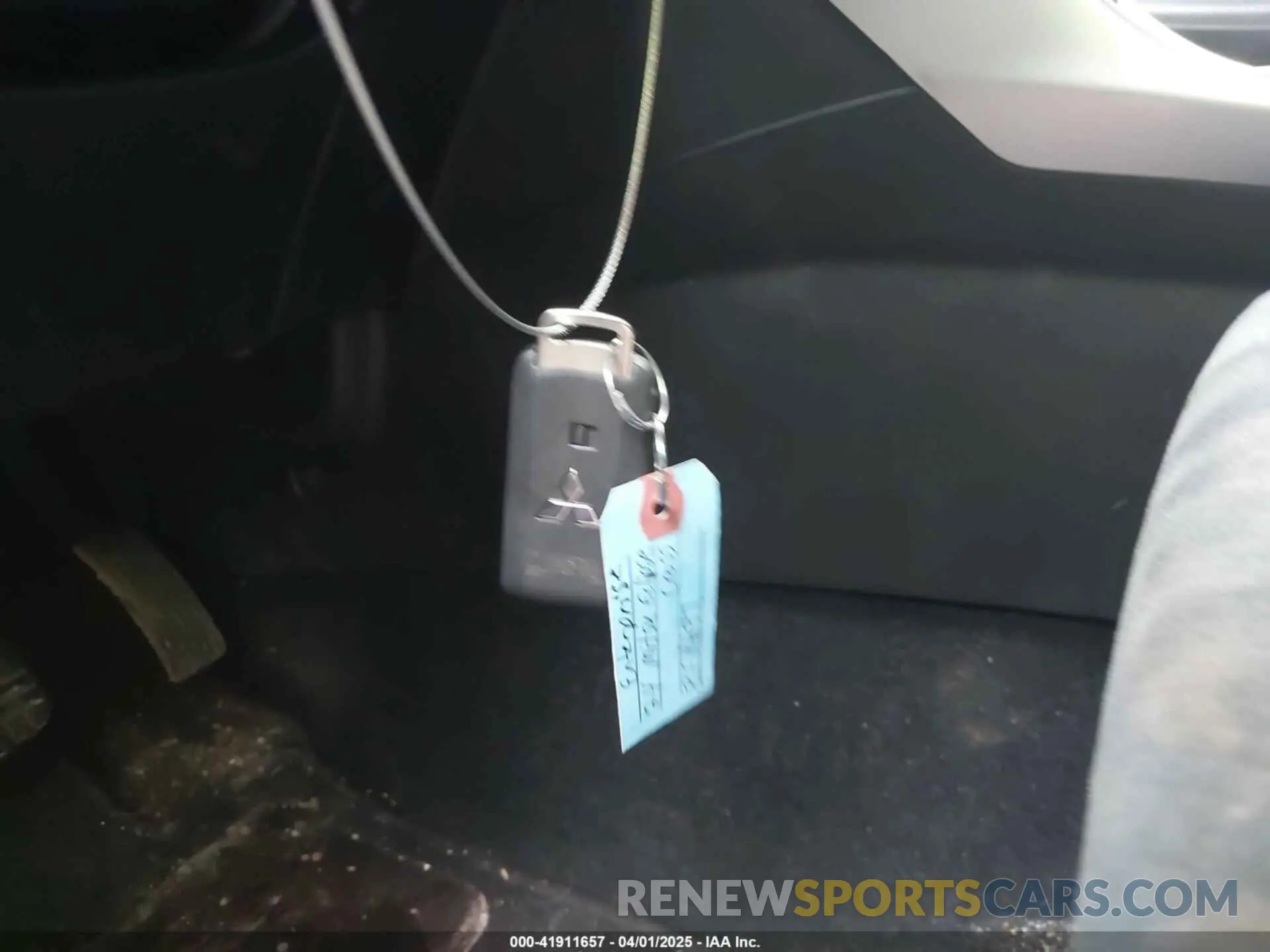 11 fotografías del automóvil dañado JA4ATWAA0RZ060272 MITSUBISHI ECLIPSE CROSS 2024