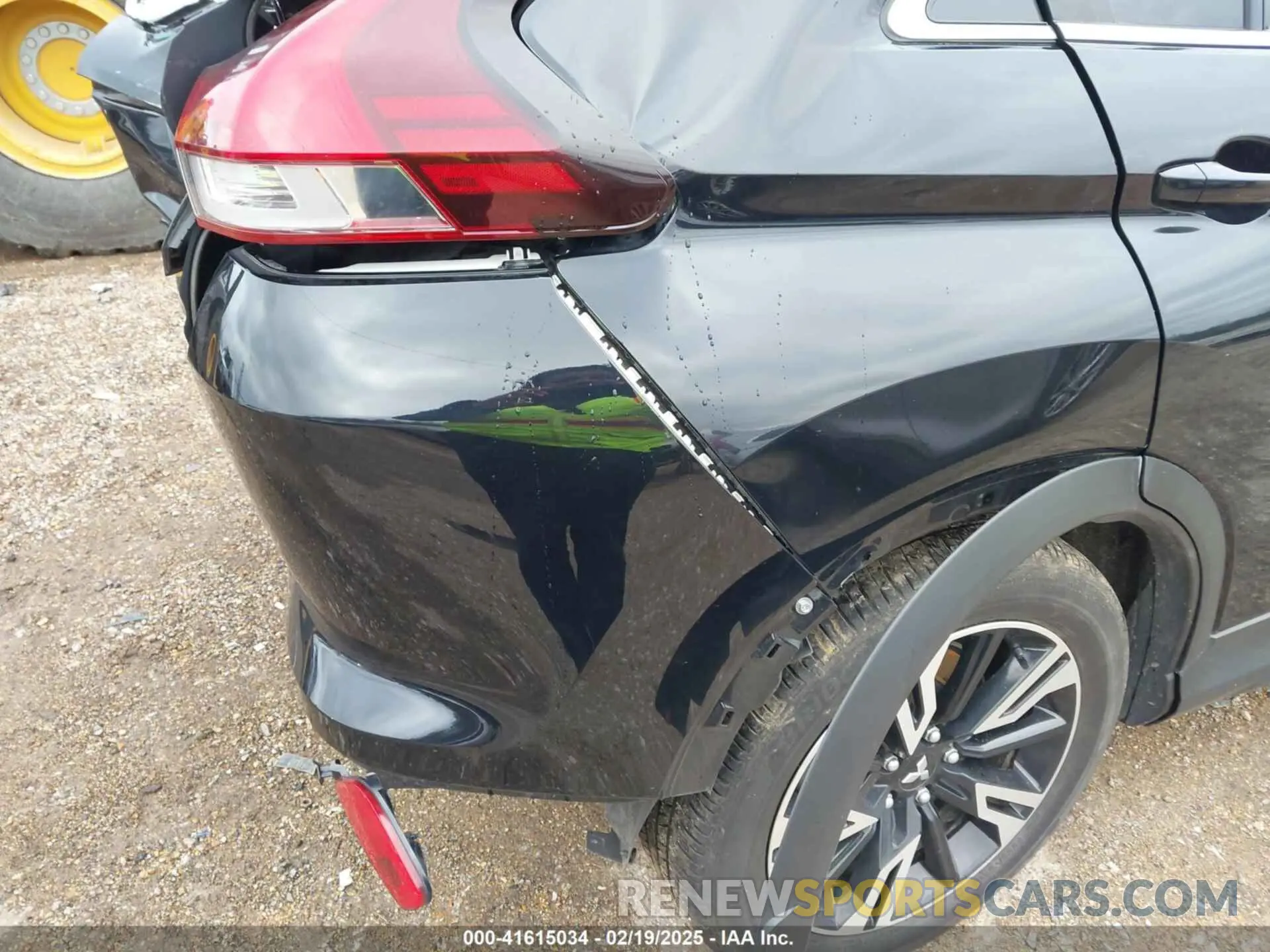18 fotografías del automóvil dañado JA4ATWAA1RZ020802 MITSUBISHI ECLIPSE CROSS 2024