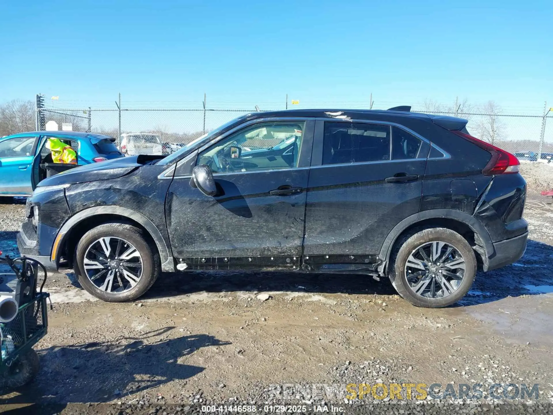 14 fotografías del automóvil dañado JA4ATWAA4RZ001175 MITSUBISHI ECLIPSE CROSS 2024