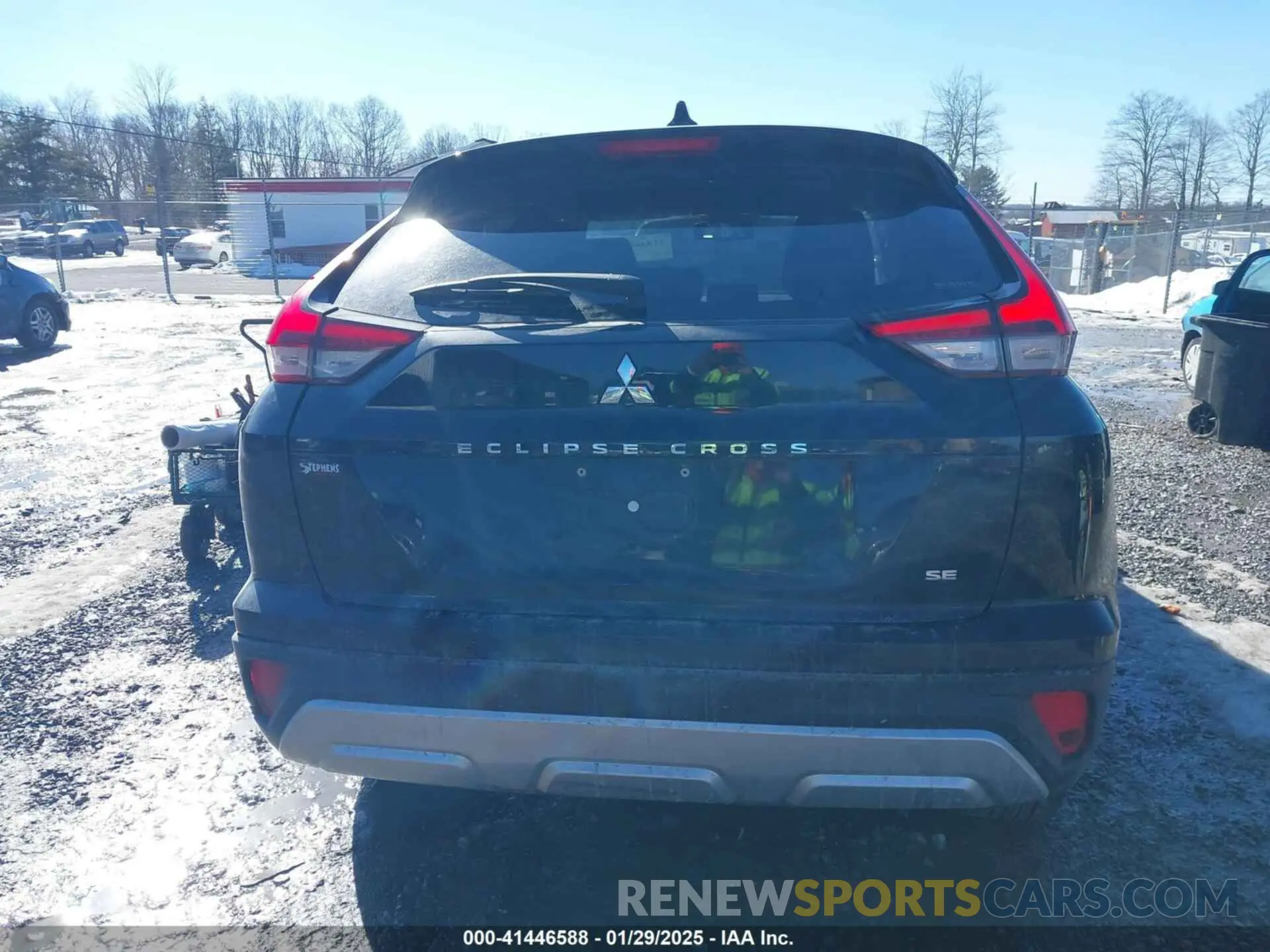 16 fotografías del automóvil dañado JA4ATWAA4RZ001175 MITSUBISHI ECLIPSE CROSS 2024