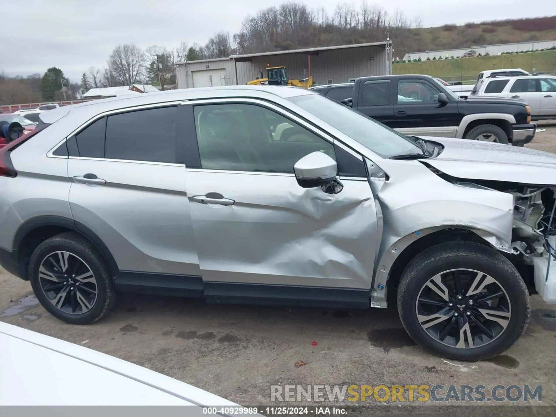 14 fotografías del automóvil dañado JA4ATWAA4RZ016257 MITSUBISHI ECLIPSE CROSS 2024