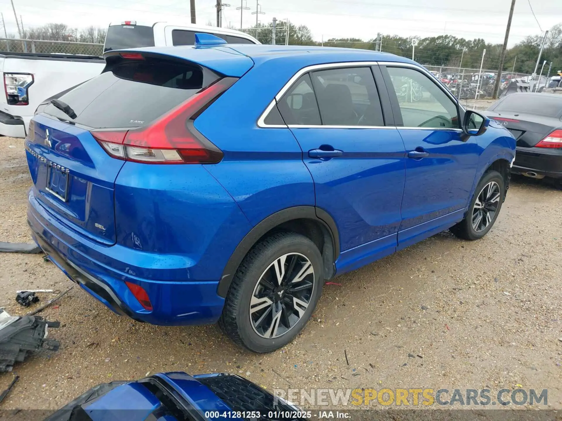 4 fotografías del automóvil dañado JA4ATWAA5RZ001492 MITSUBISHI ECLIPSE CROSS 2024