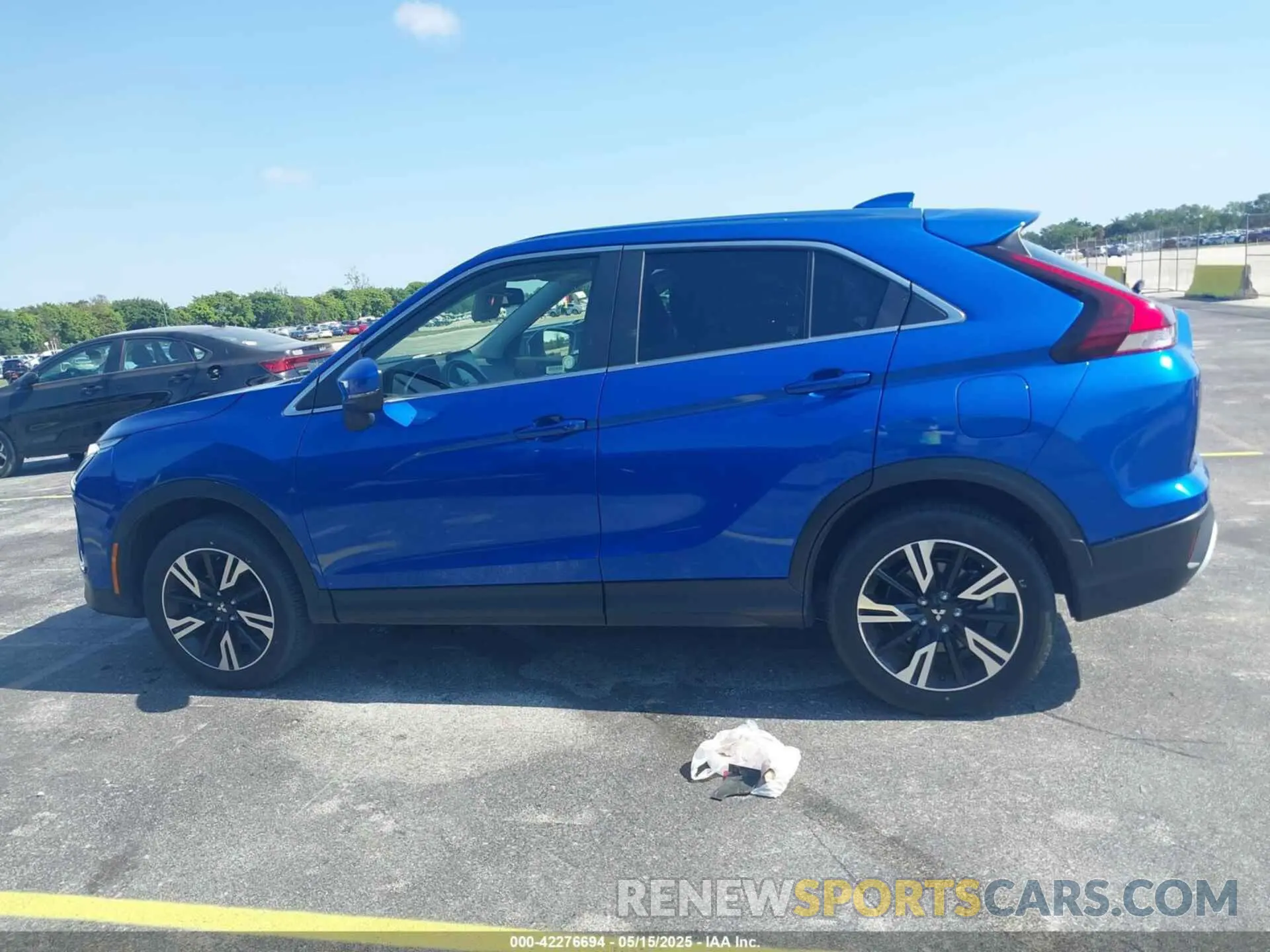 14 fotografías del automóvil dañado JA4ATWAA5RZ043290 MITSUBISHI ECLIPSE CROSS 2024