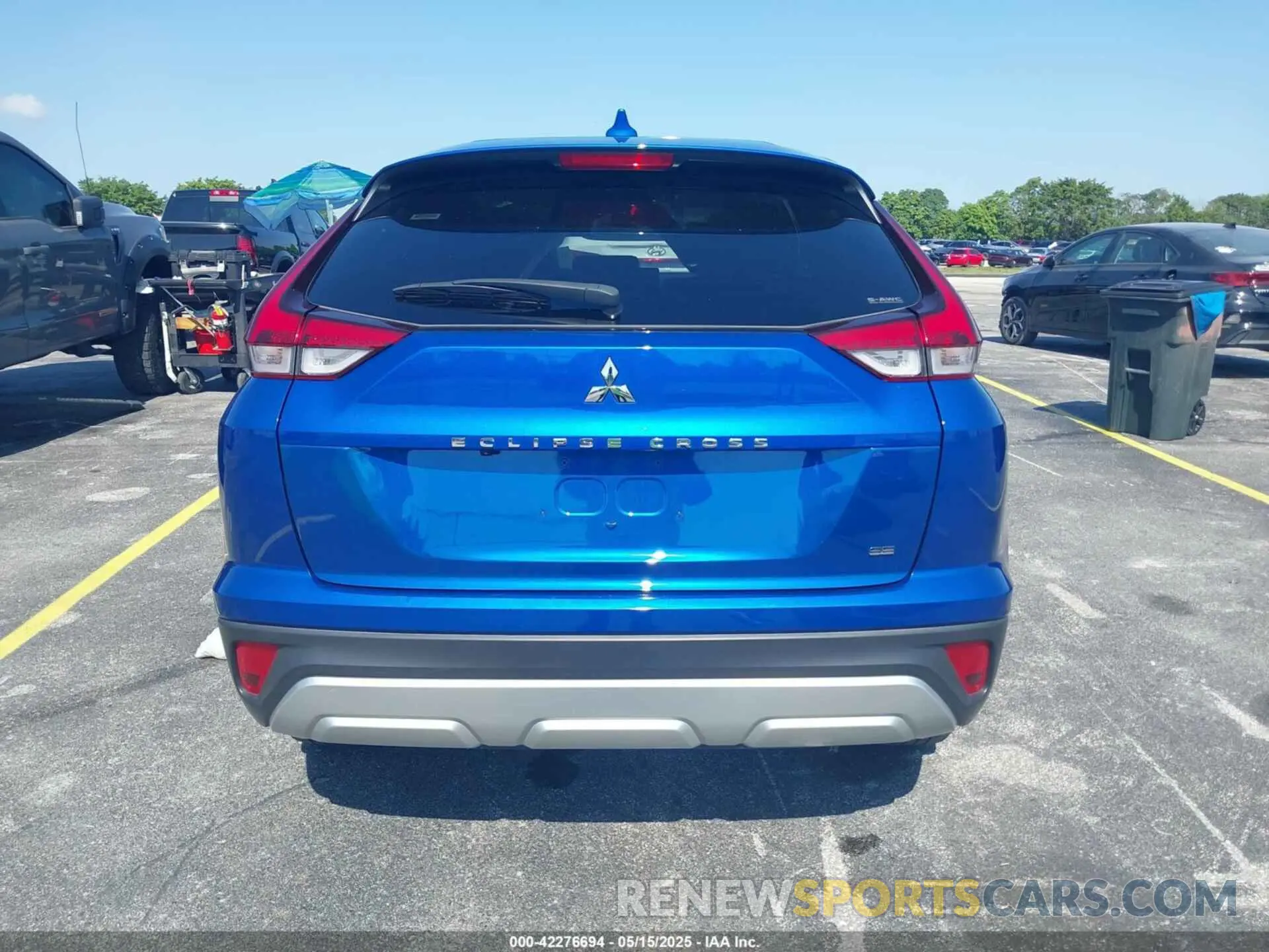 16 fotografías del automóvil dañado JA4ATWAA5RZ043290 MITSUBISHI ECLIPSE CROSS 2024