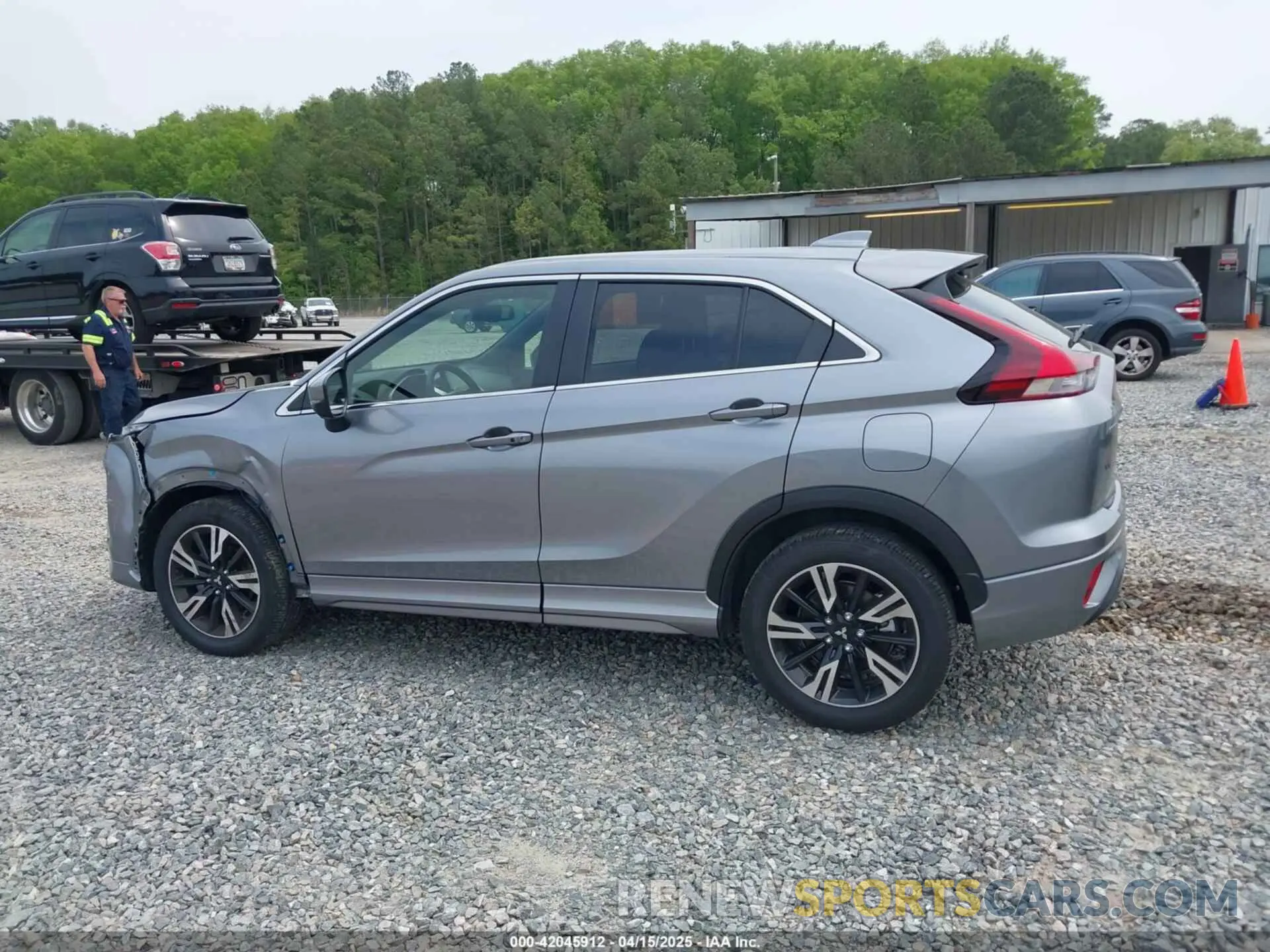 14 fotografías del automóvil dañado JA4ATWAA5RZ076368 MITSUBISHI ECLIPSE CROSS 2024