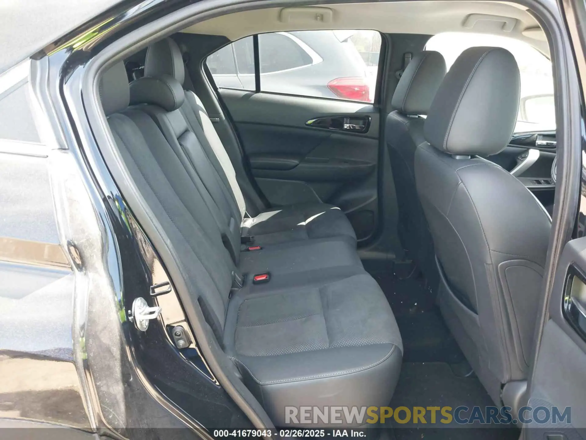 8 fotografías del automóvil dañado JA4ATWAA7RZ000666 MITSUBISHI ECLIPSE CROSS 2024