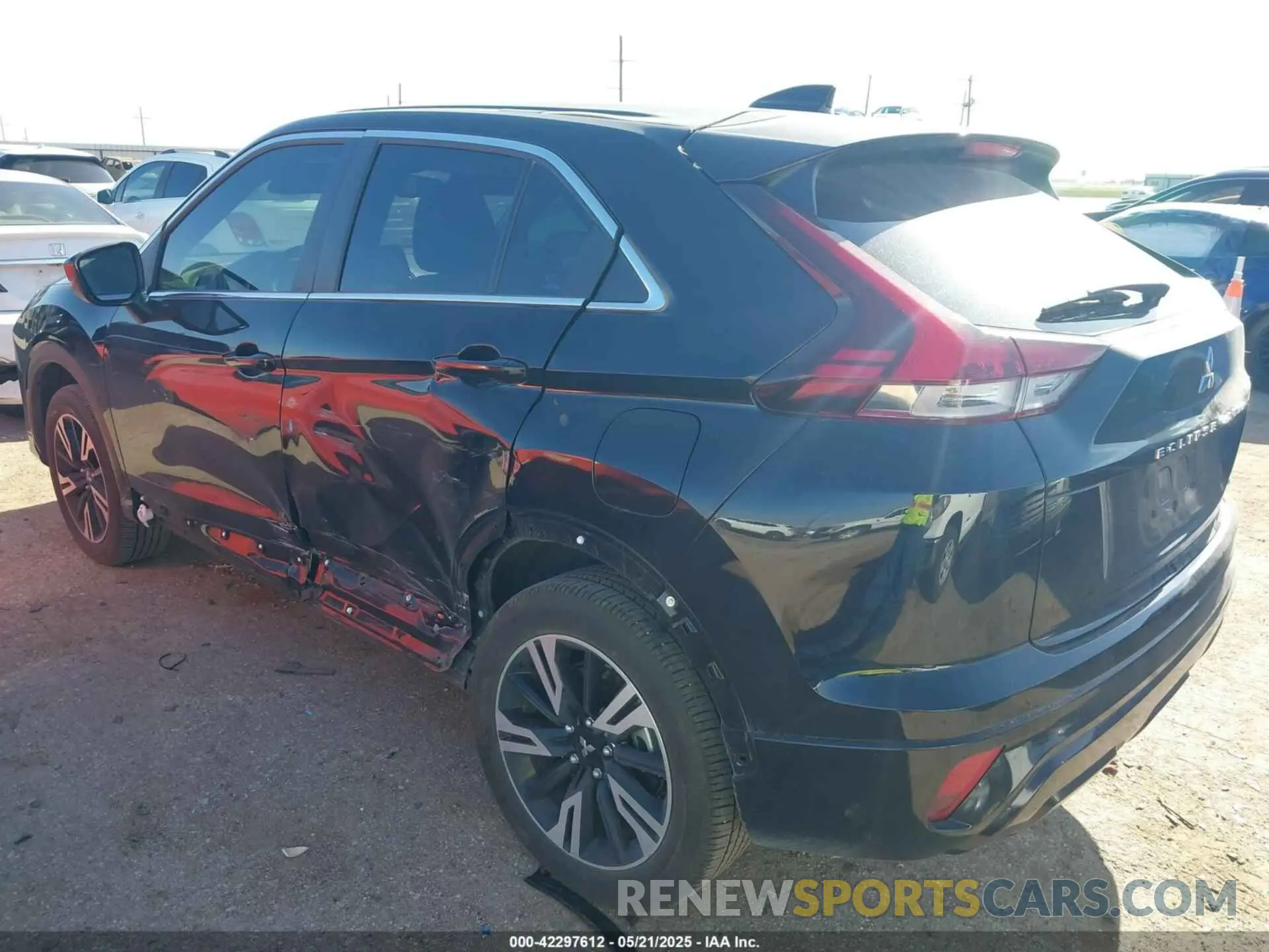 3 fotografías del automóvil dañado JA4ATWAA8RZ073688 MITSUBISHI ECLIPSE CROSS 2024