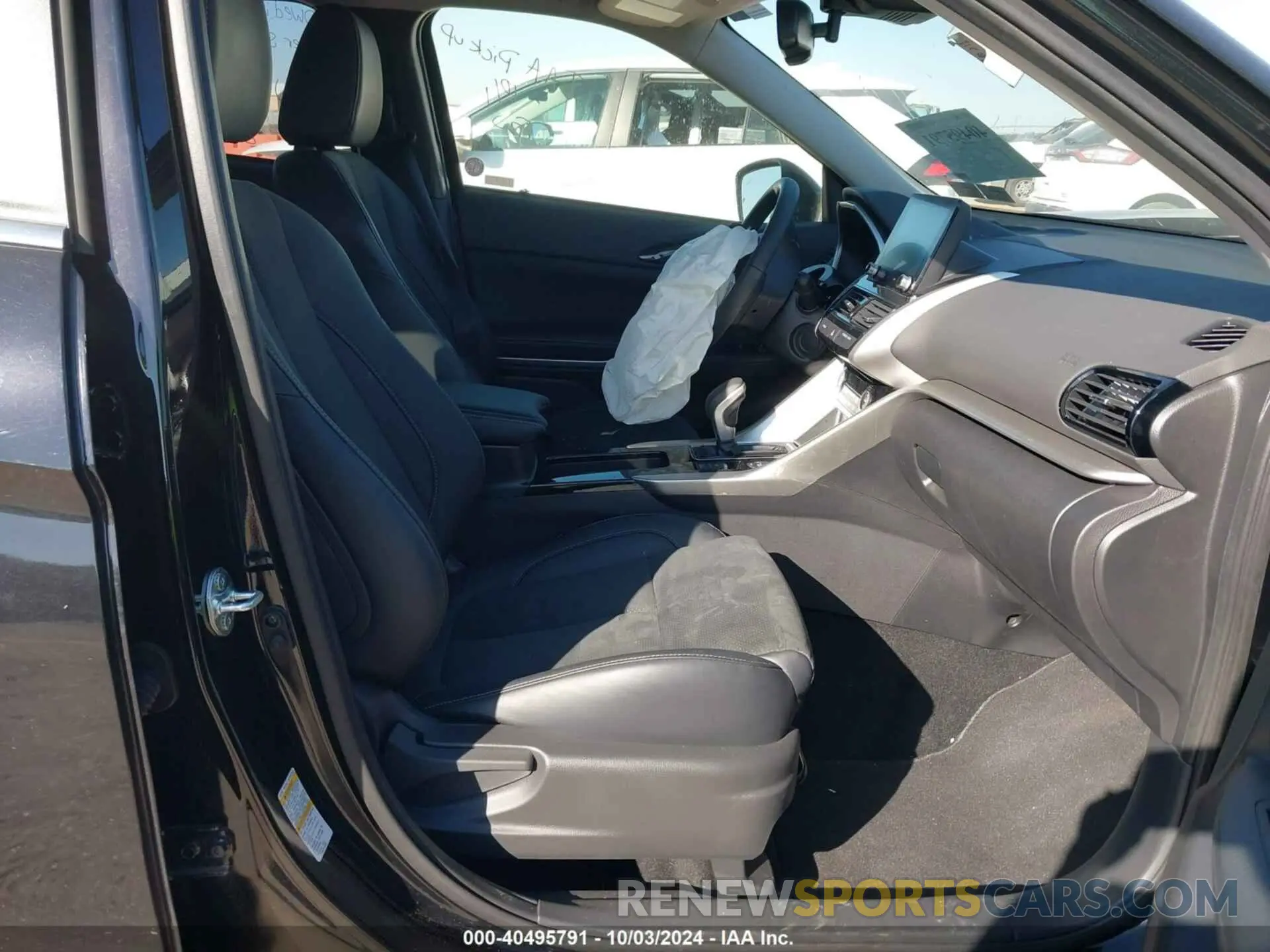 5 fotografías del automóvil dañado JA4ATWAA9RZ043261 MITSUBISHI ECLIPSE CROSS 2024
