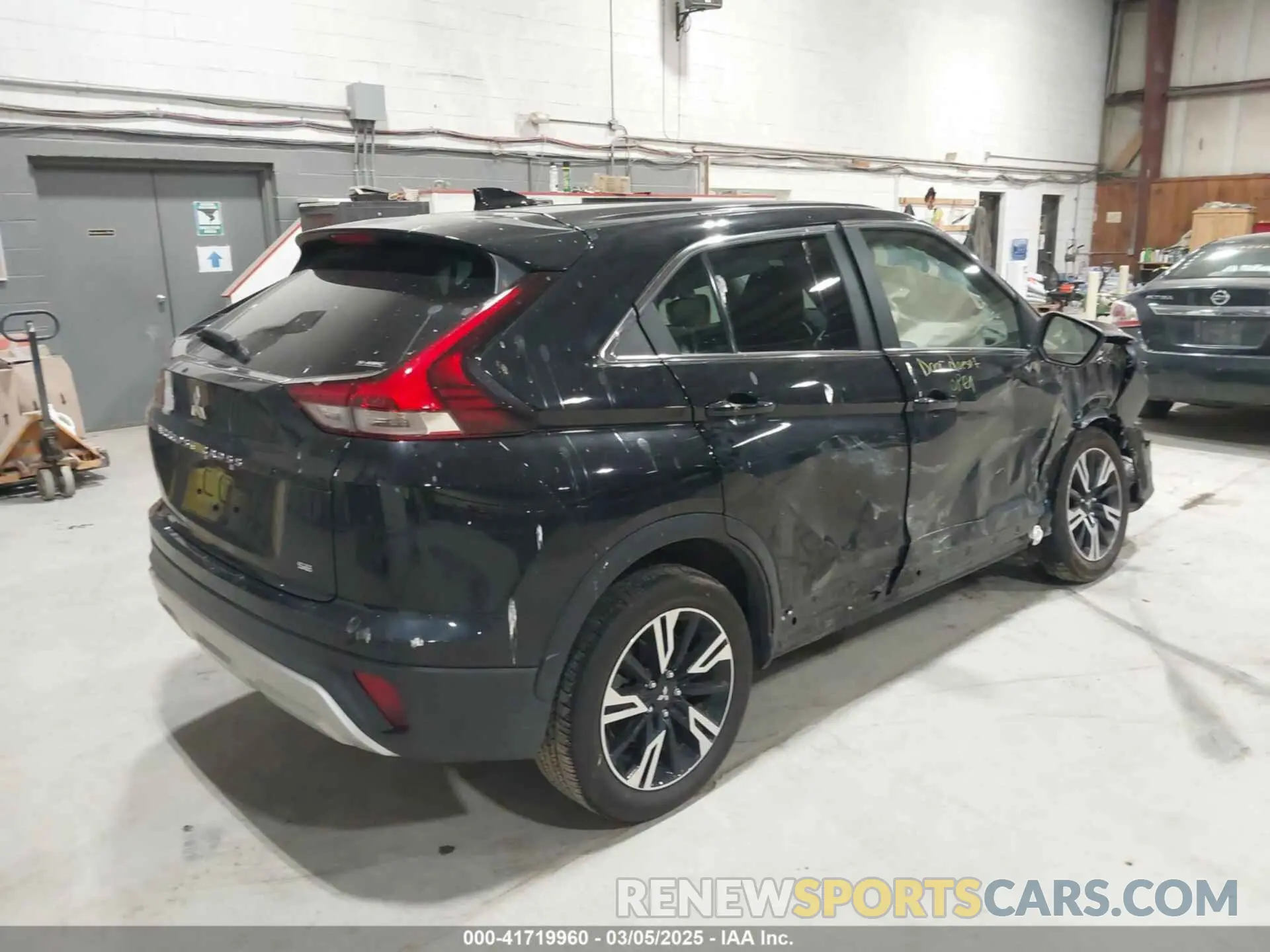 4 fotografías del automóvil dañado JA4ATWAA9RZ057936 MITSUBISHI ECLIPSE CROSS 2024