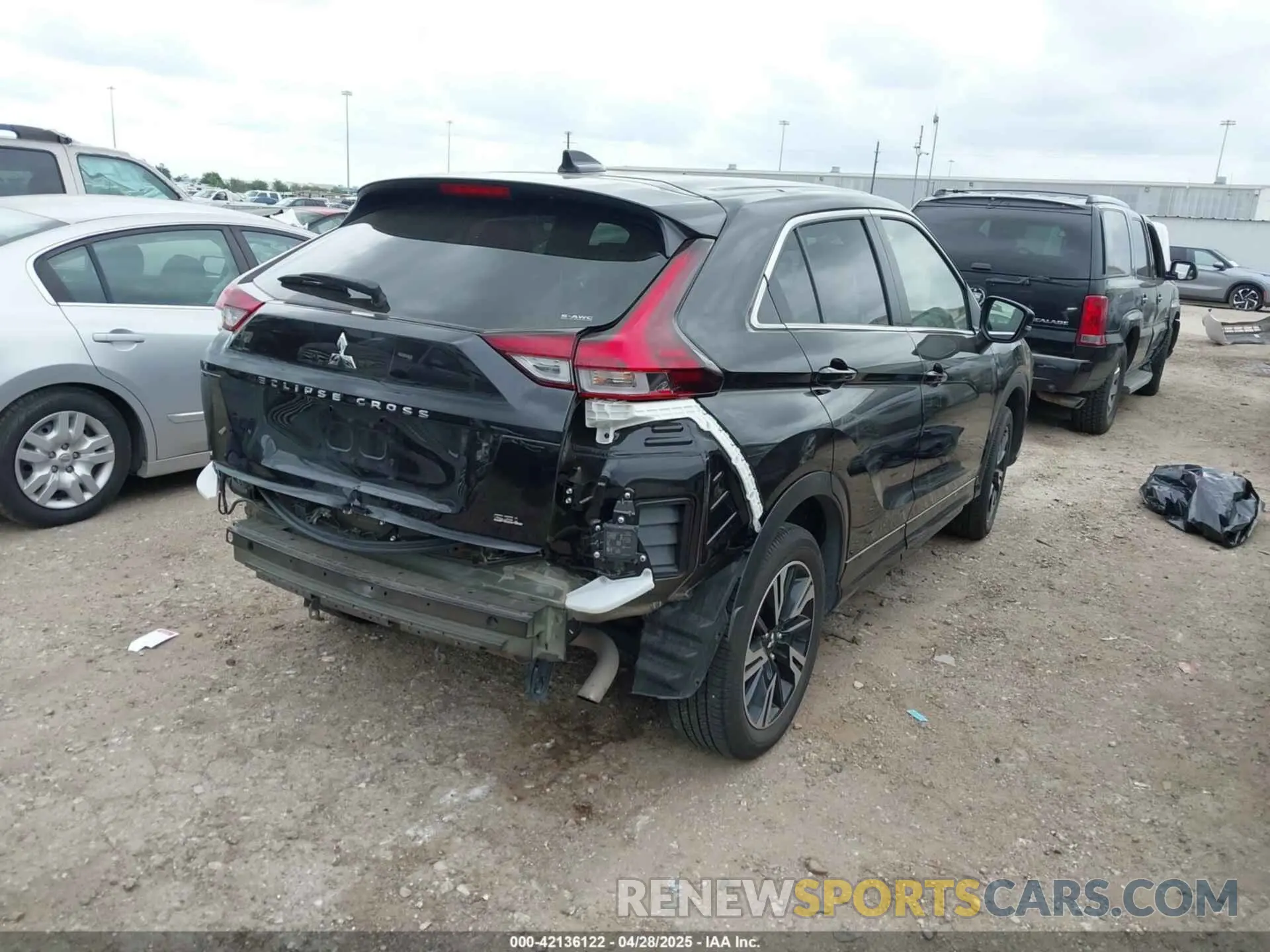 4 fotografías del automóvil dañado JA4ATWAA9RZ077782 MITSUBISHI ECLIPSE CROSS 2024